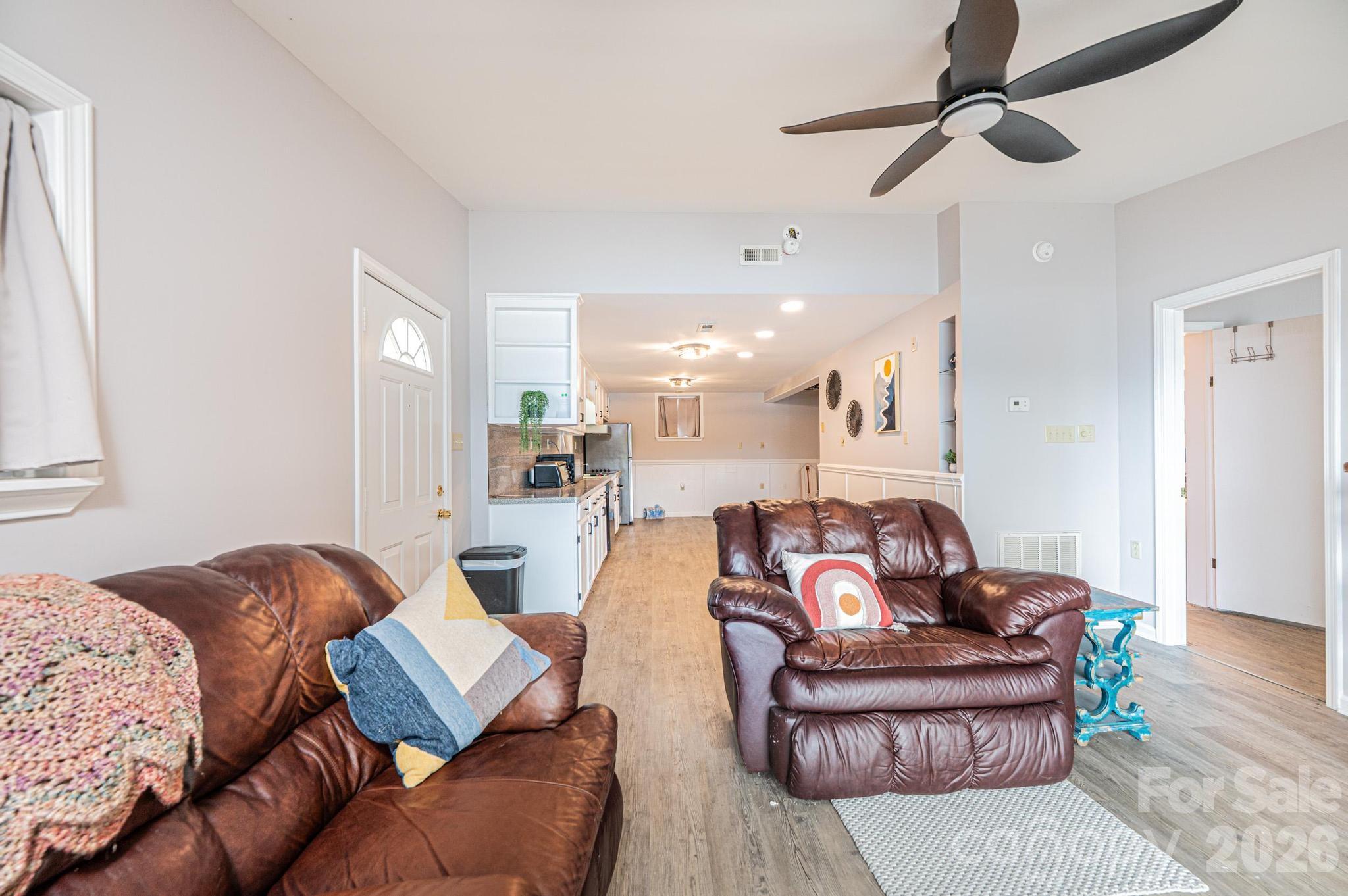 4566 Windward Lane — Catawba