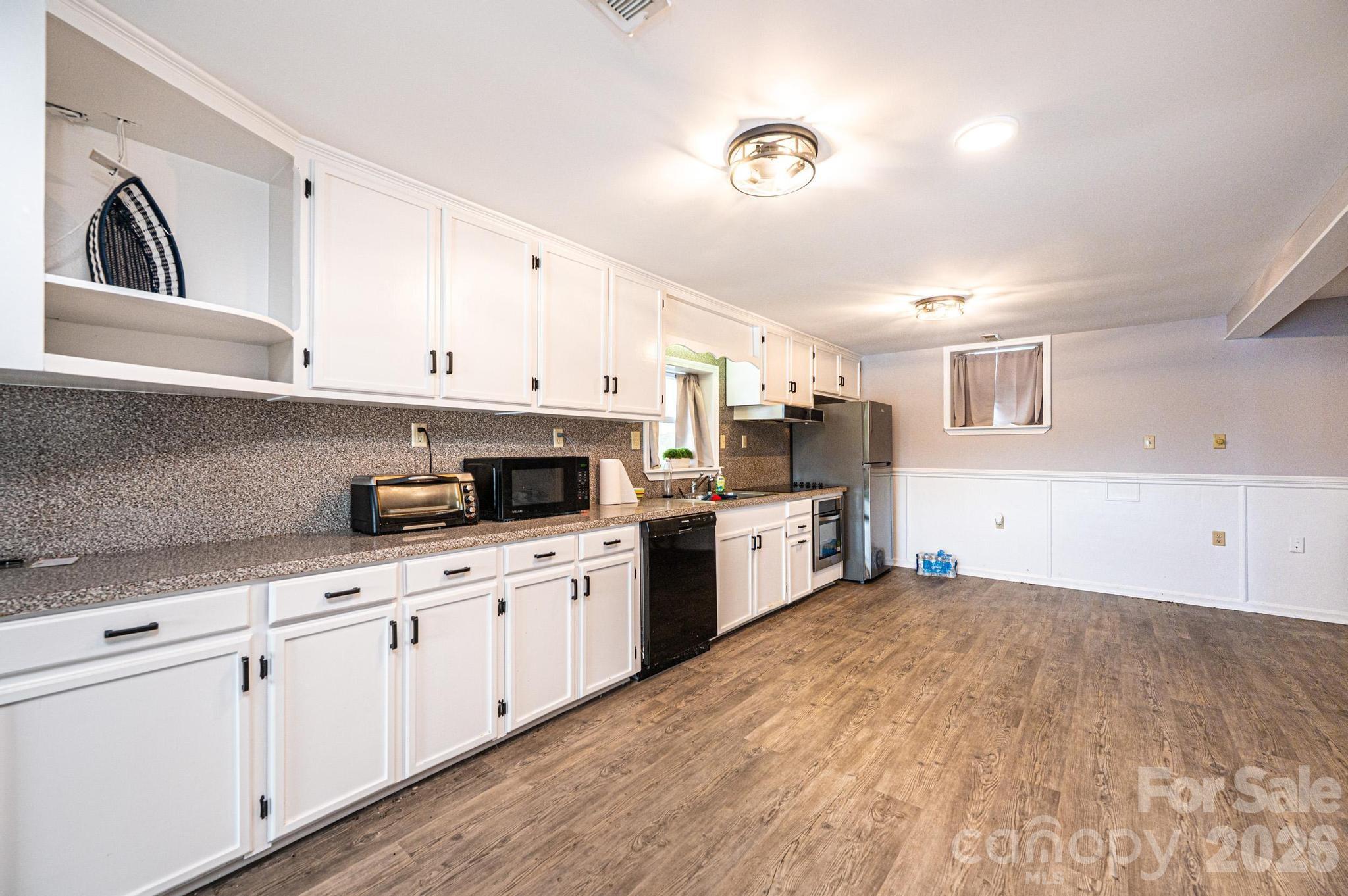 4566 Windward Lane — Catawba