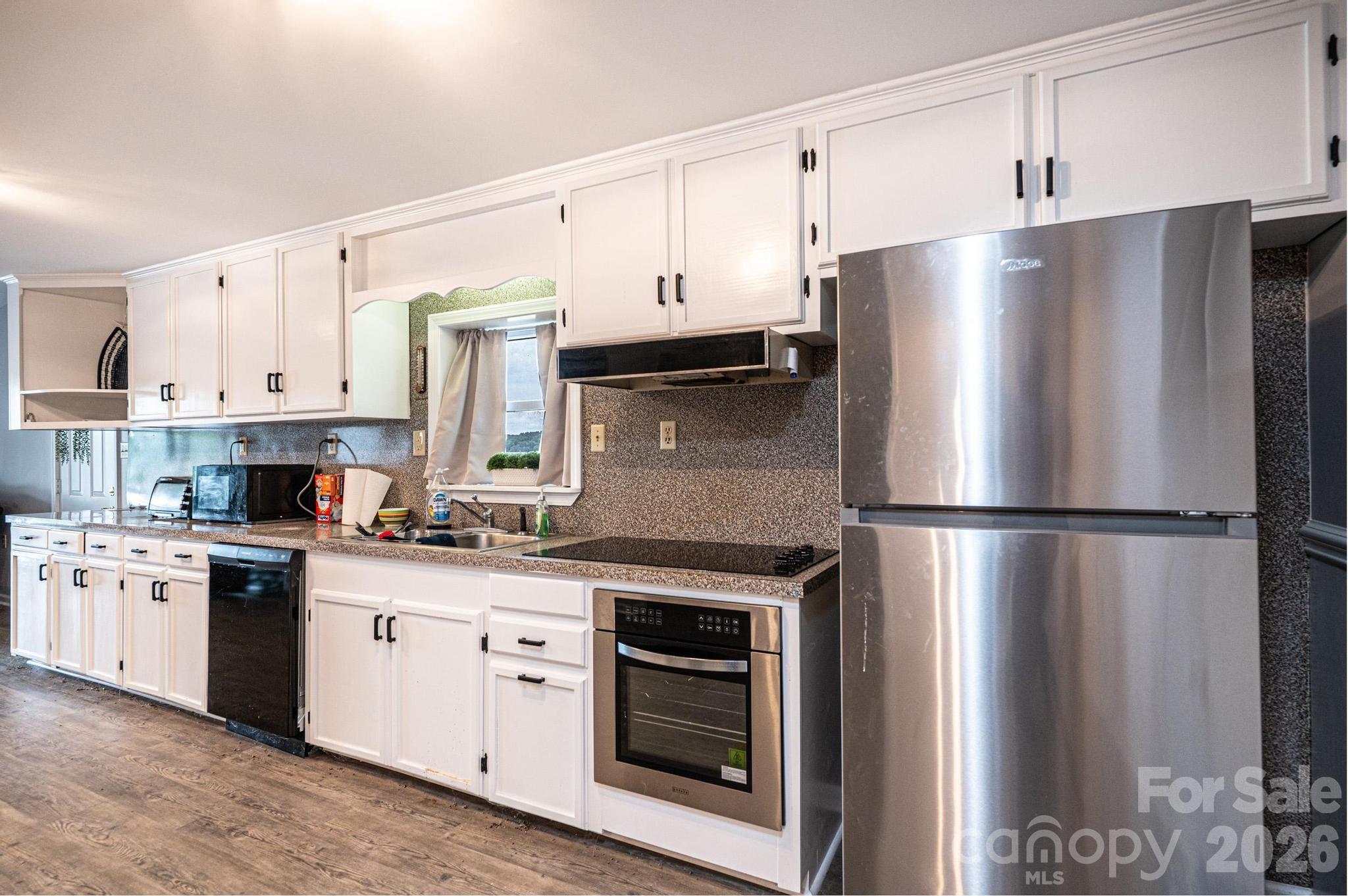 4566 Windward Lane — Catawba