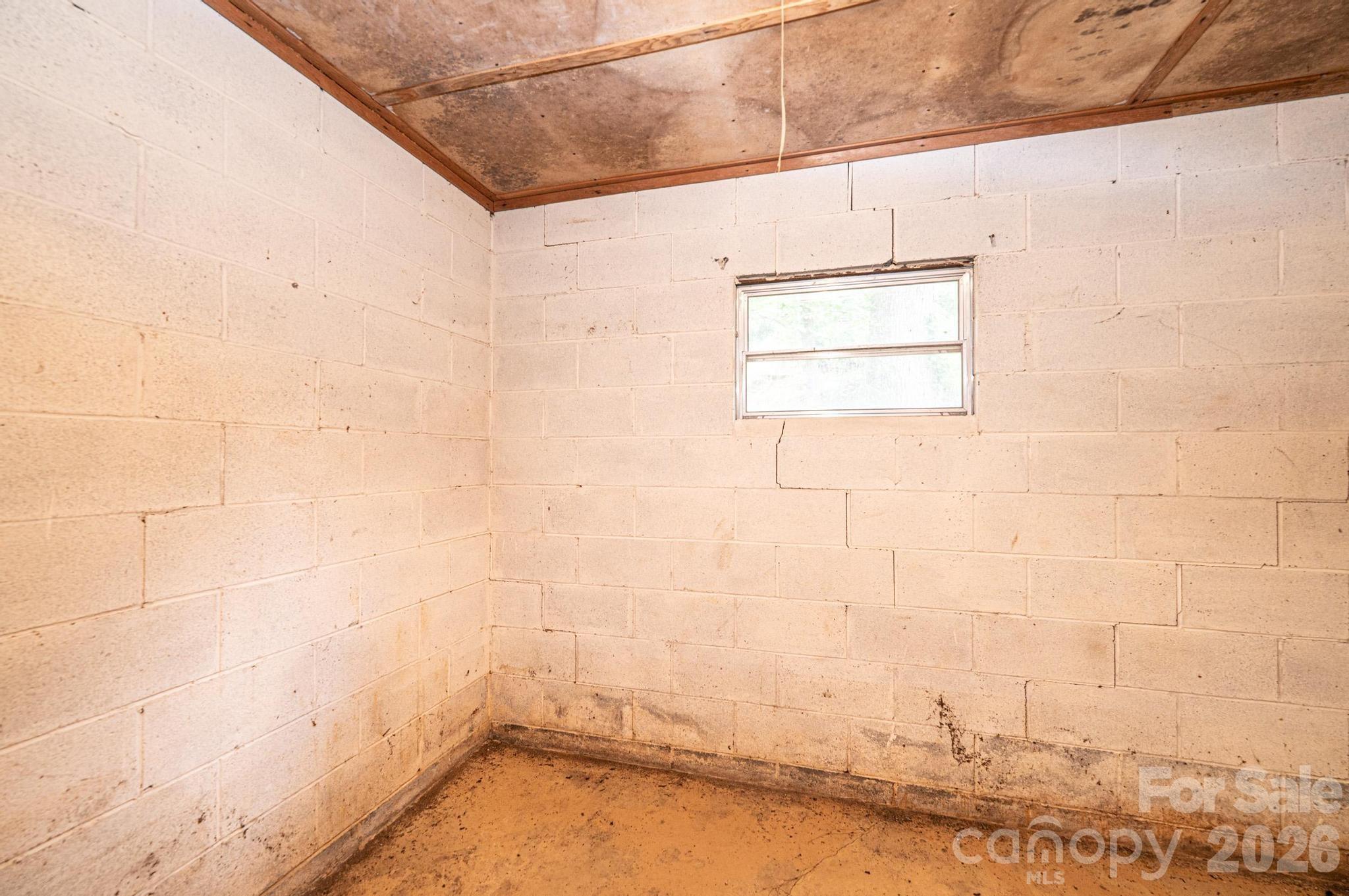 4566 Windward Lane — Catawba