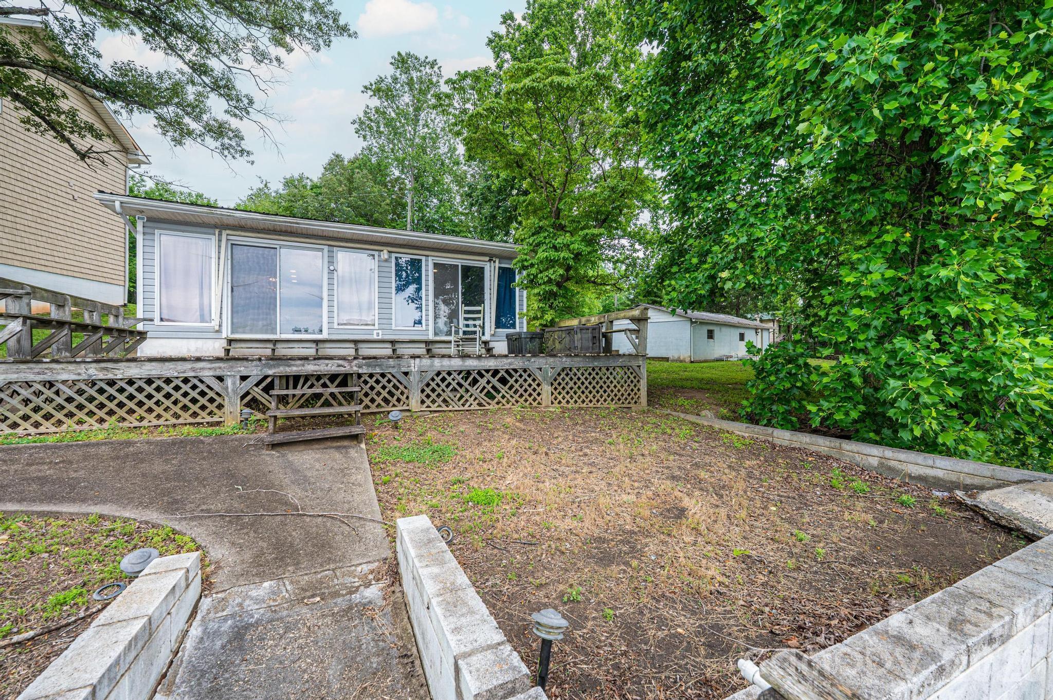 4566 Windward Lane — Catawba