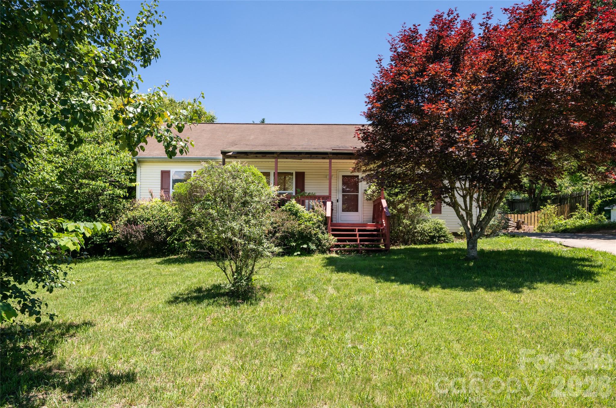 339 Hi Alta Avenue — Asheville