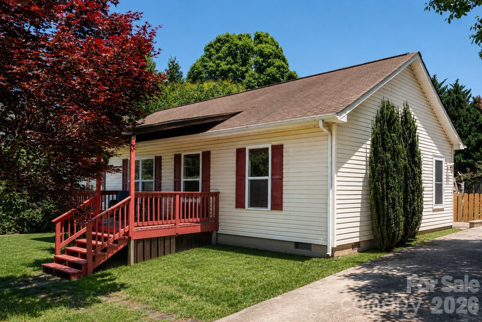 339 Hi Alta Avenue — Asheville