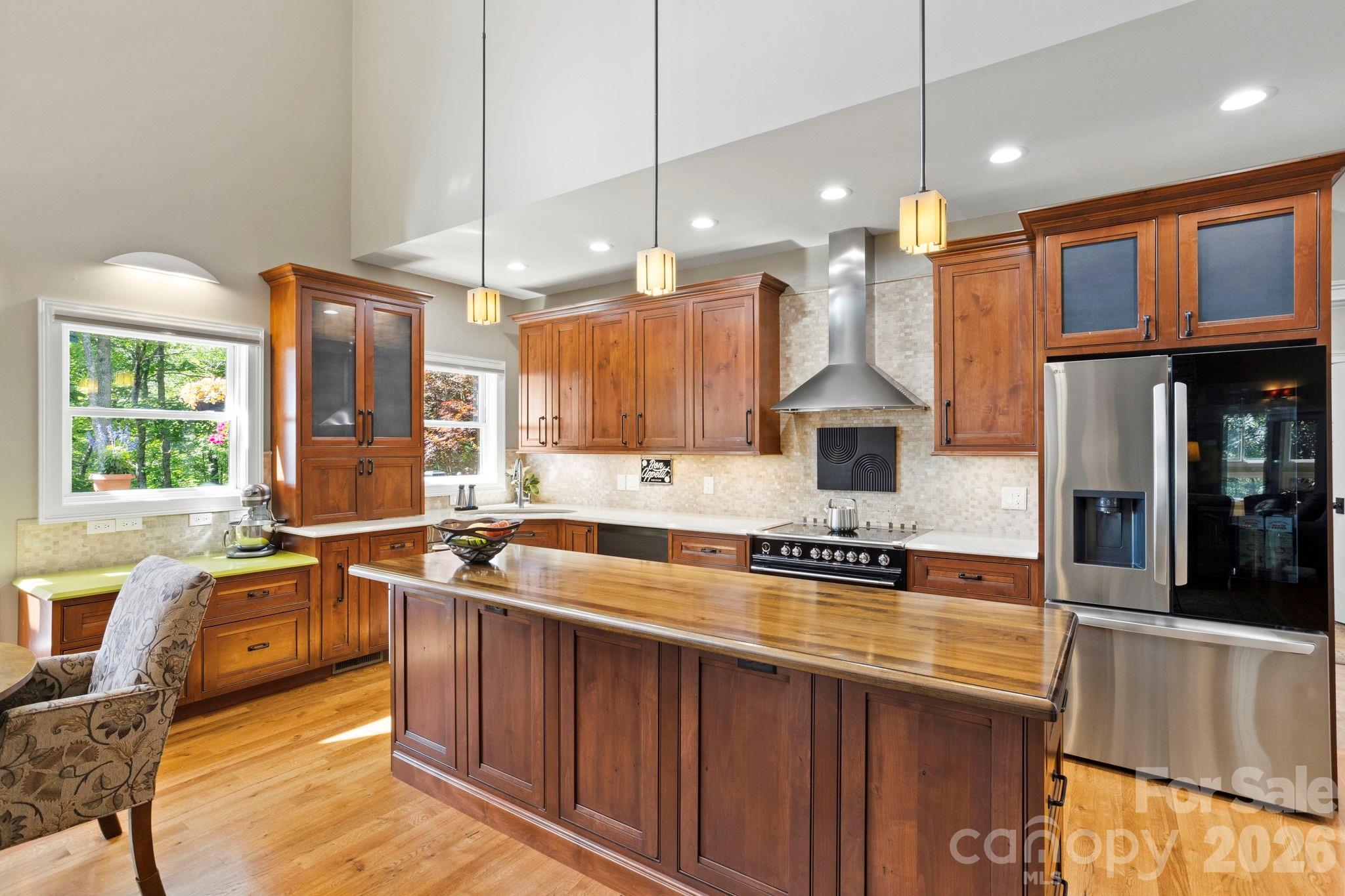 426 Eagle Ridge Road — Zirconia