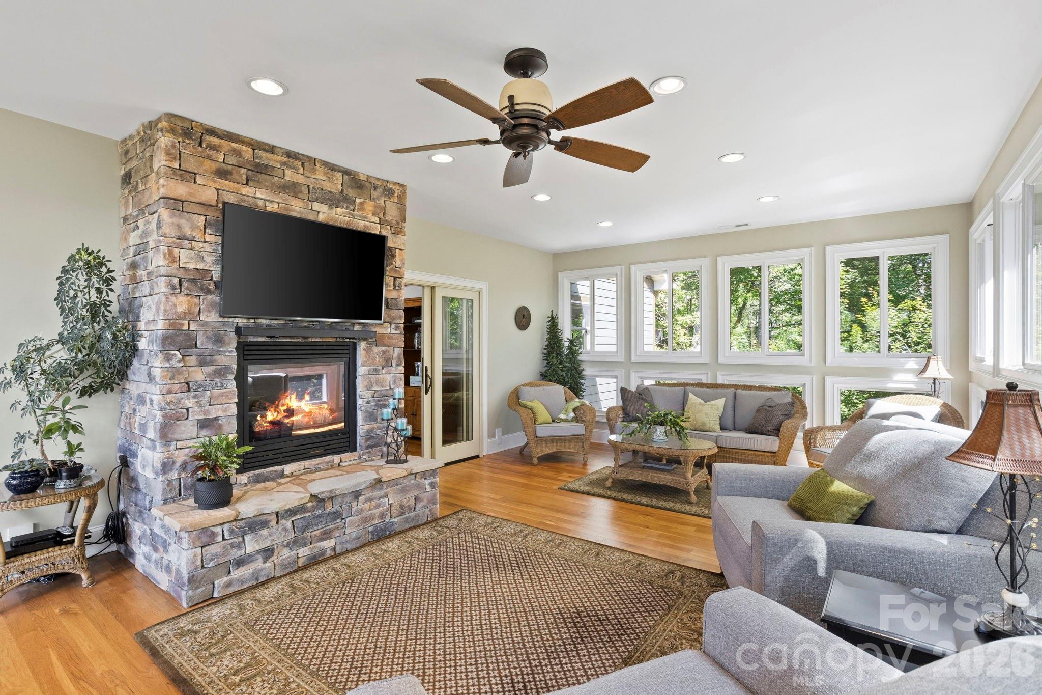 426 Eagle Ridge Road — Zirconia