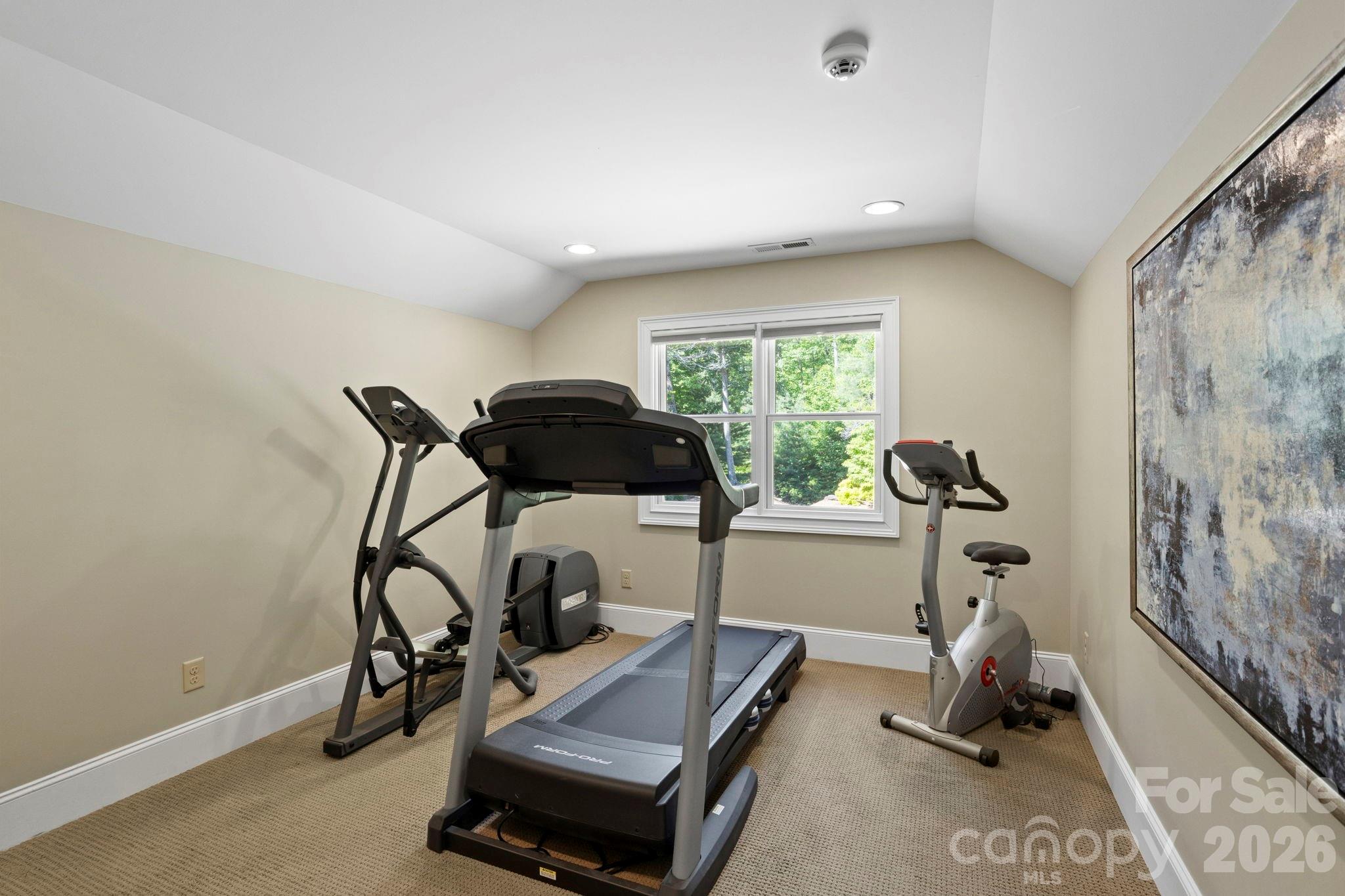 426 Eagle Ridge Road — Zirconia