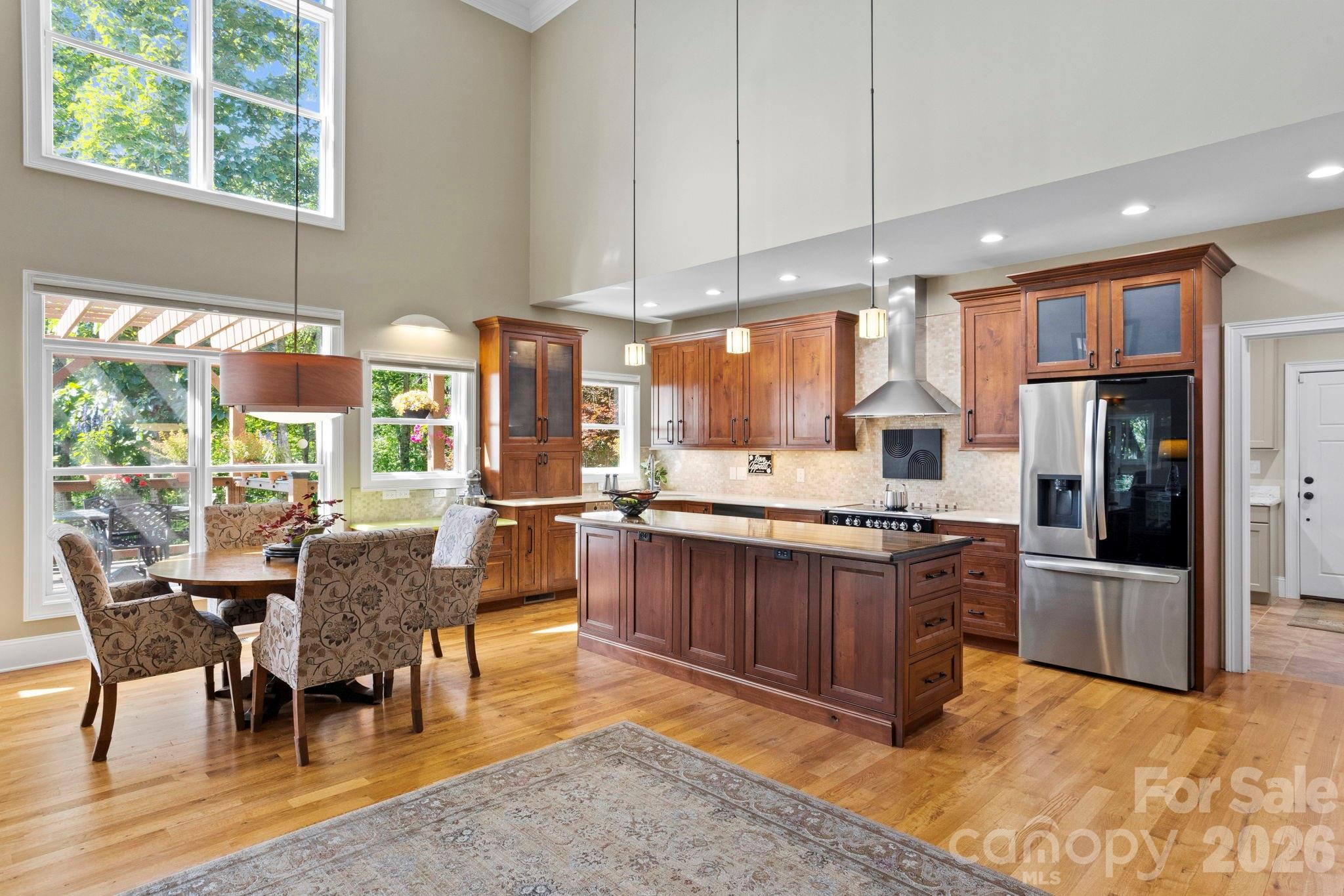 426 Eagle Ridge Road — Zirconia