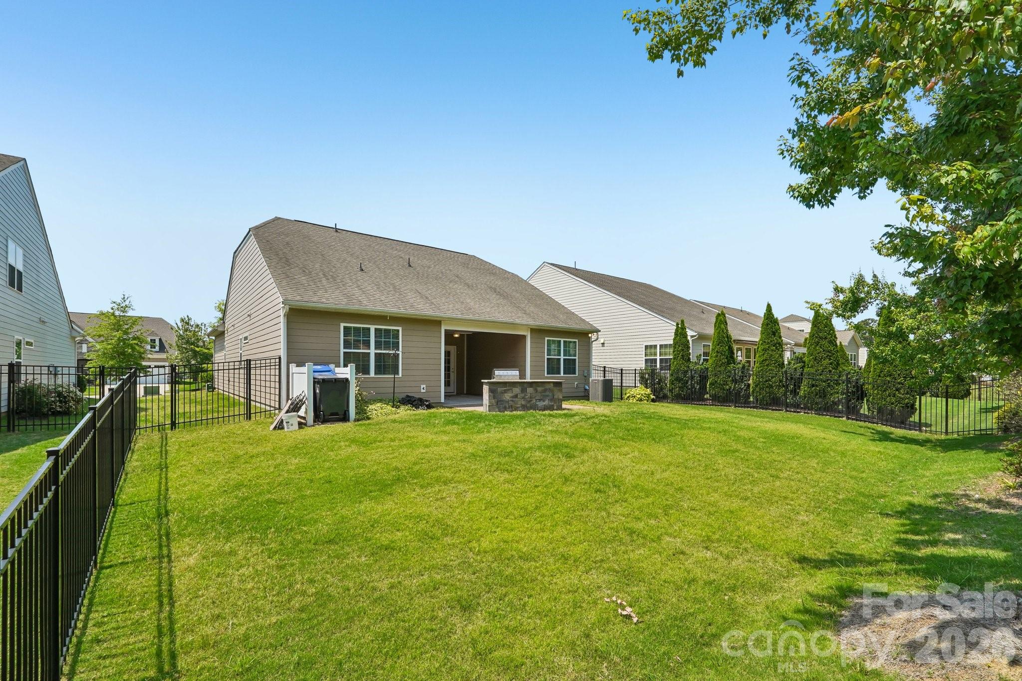 13339 Blanton Drive — Huntersville