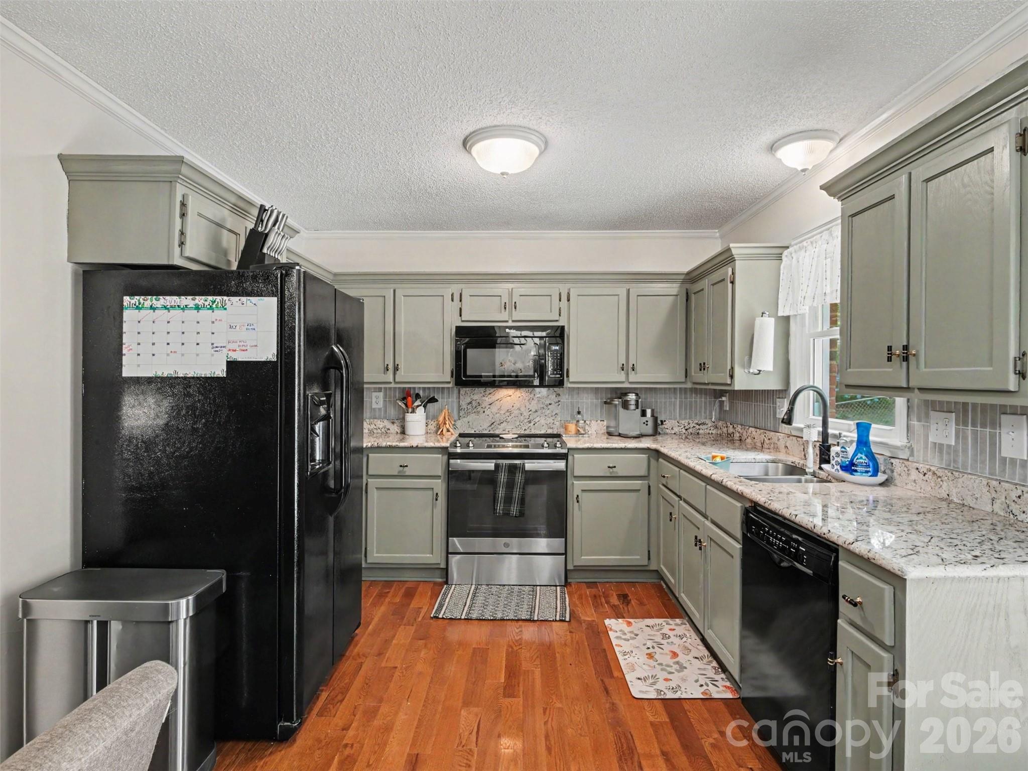 1009 Autumn Lane — Concord