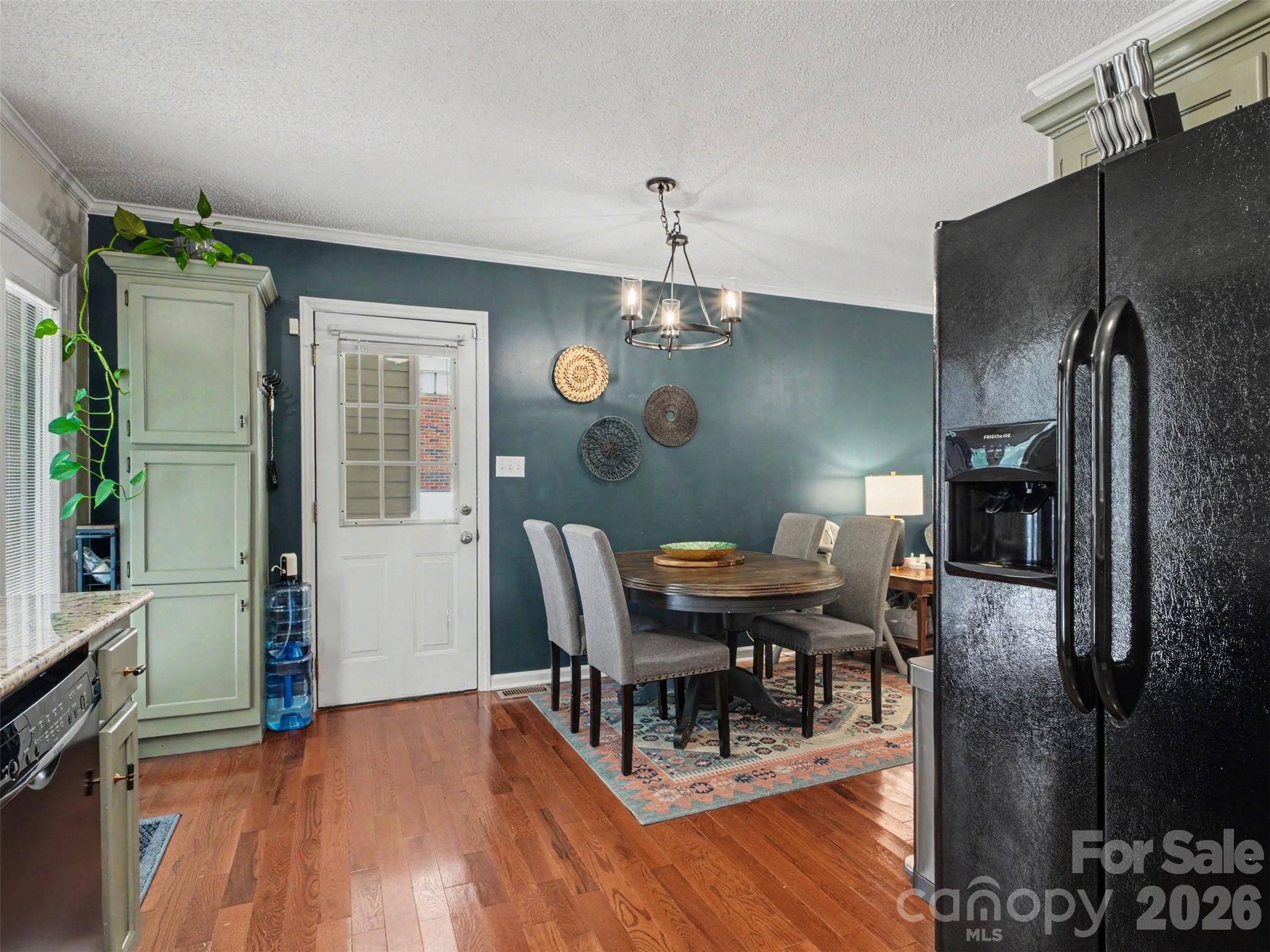 1009 Autumn Lane — Concord