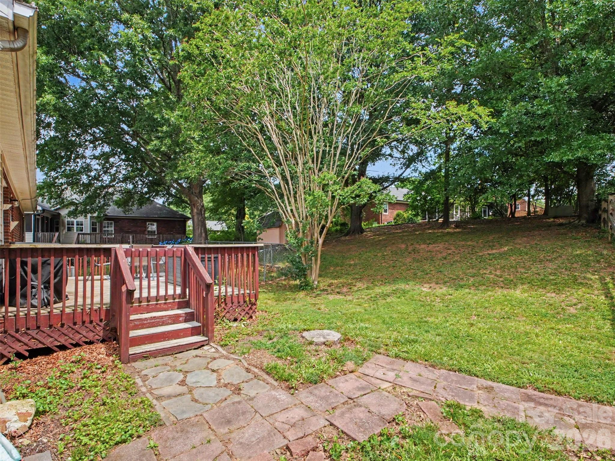 1009 Autumn Lane — Concord