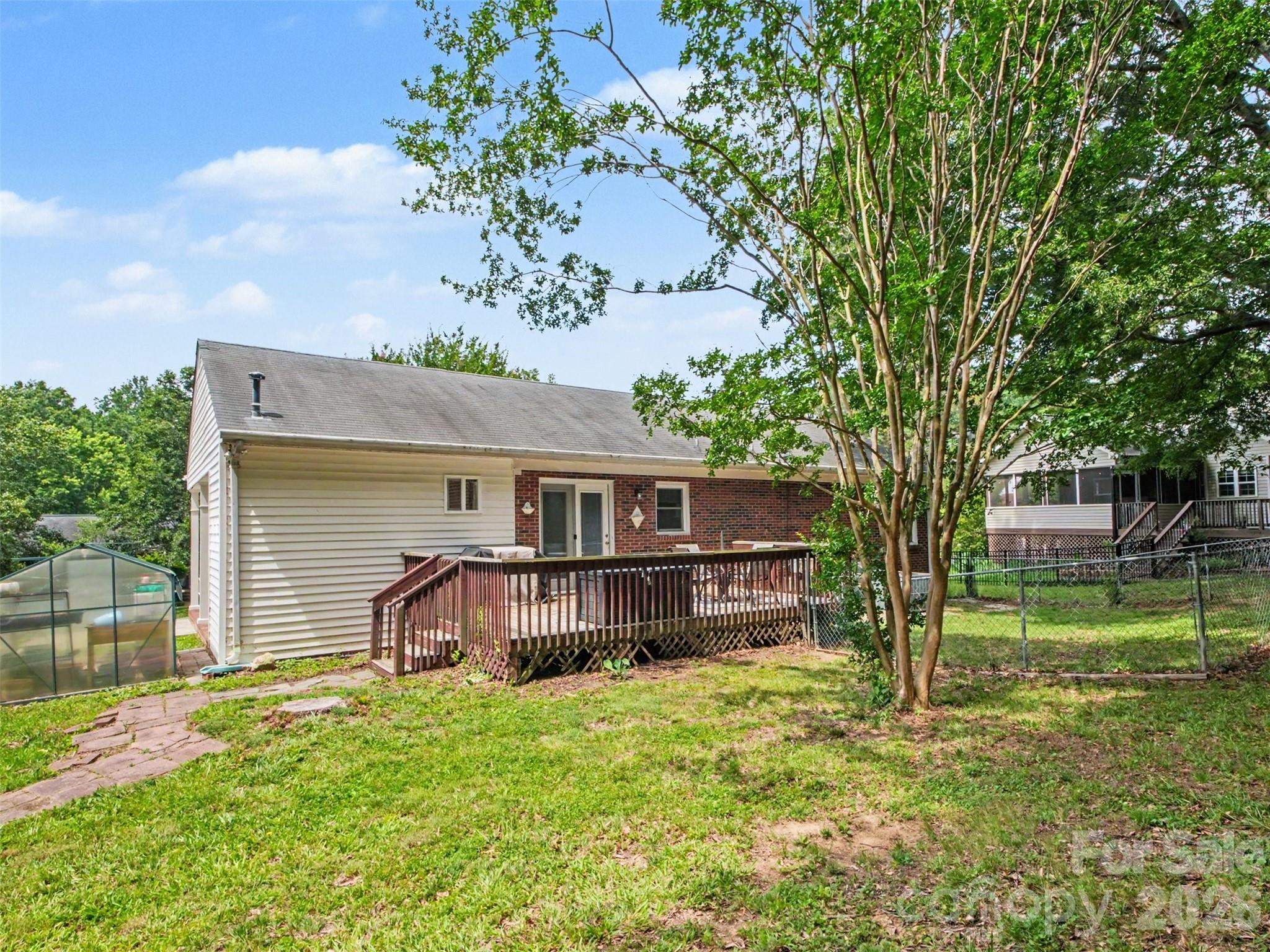 1009 Autumn Lane — Concord