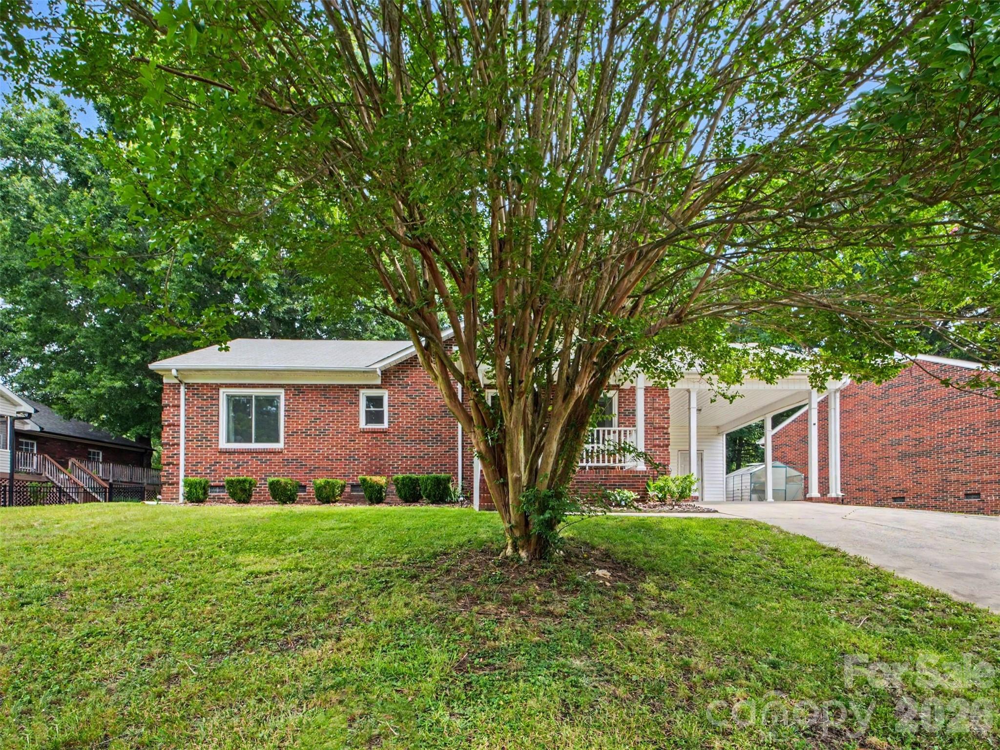 1009 Autumn Lane — Concord