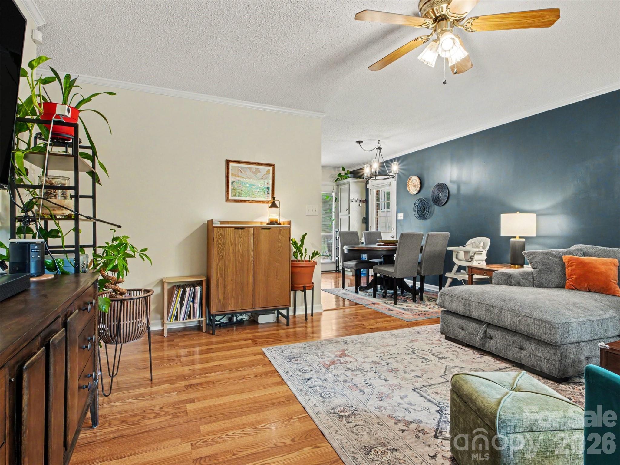 1009 Autumn Lane — Concord