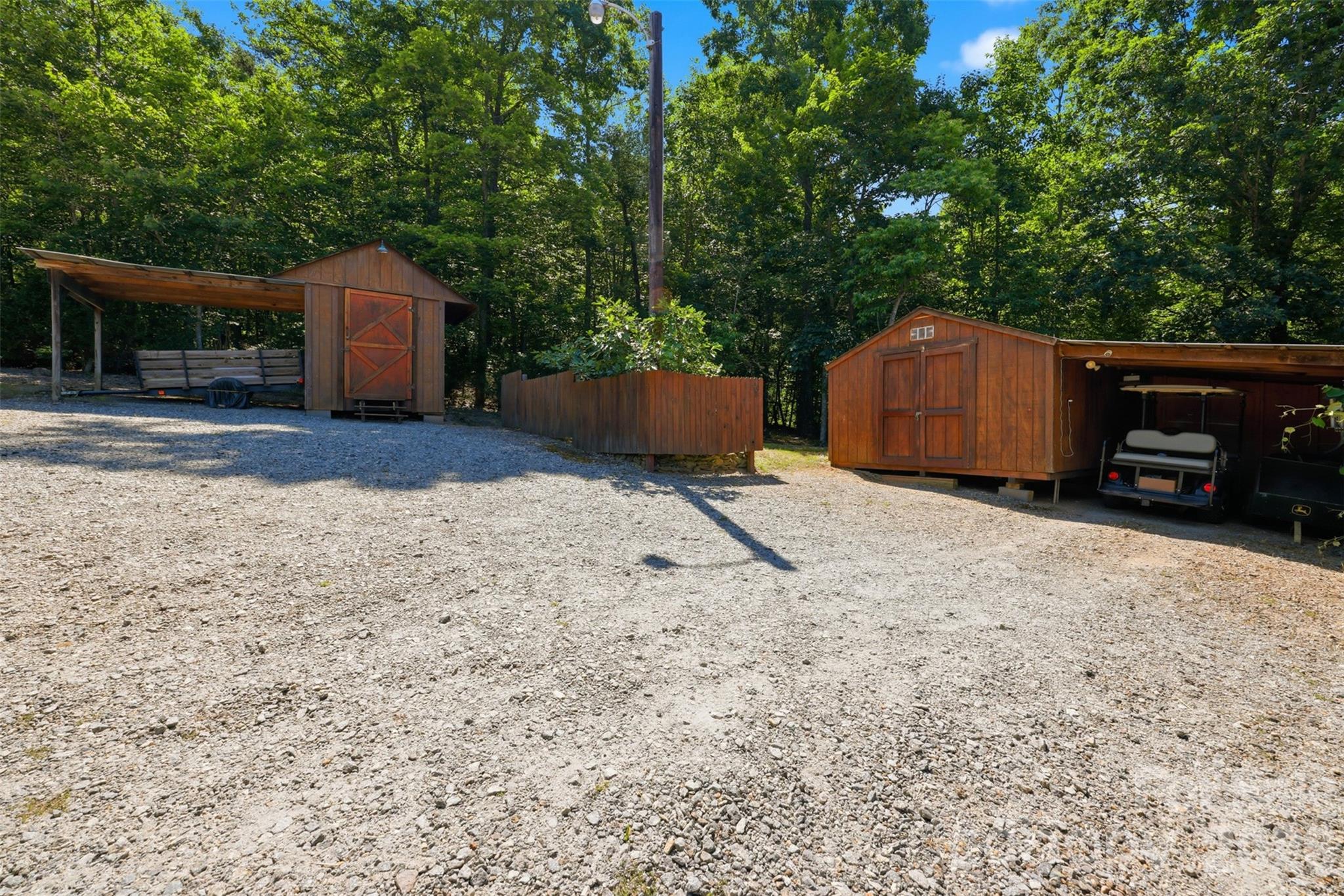 6389 Hwy 64/90 Highway W — Taylorsville