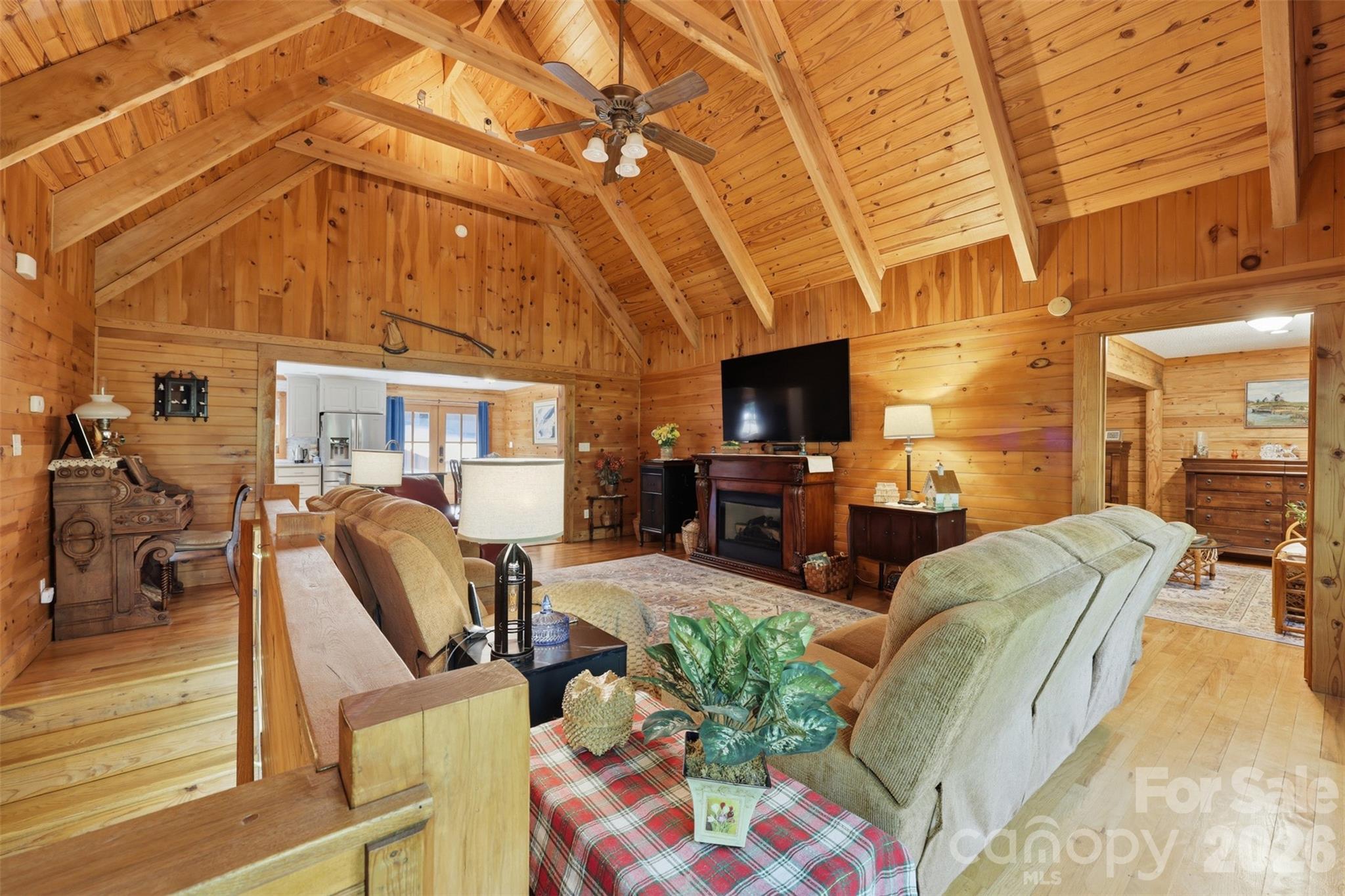 6389 Hwy 64/90 Highway W — Taylorsville