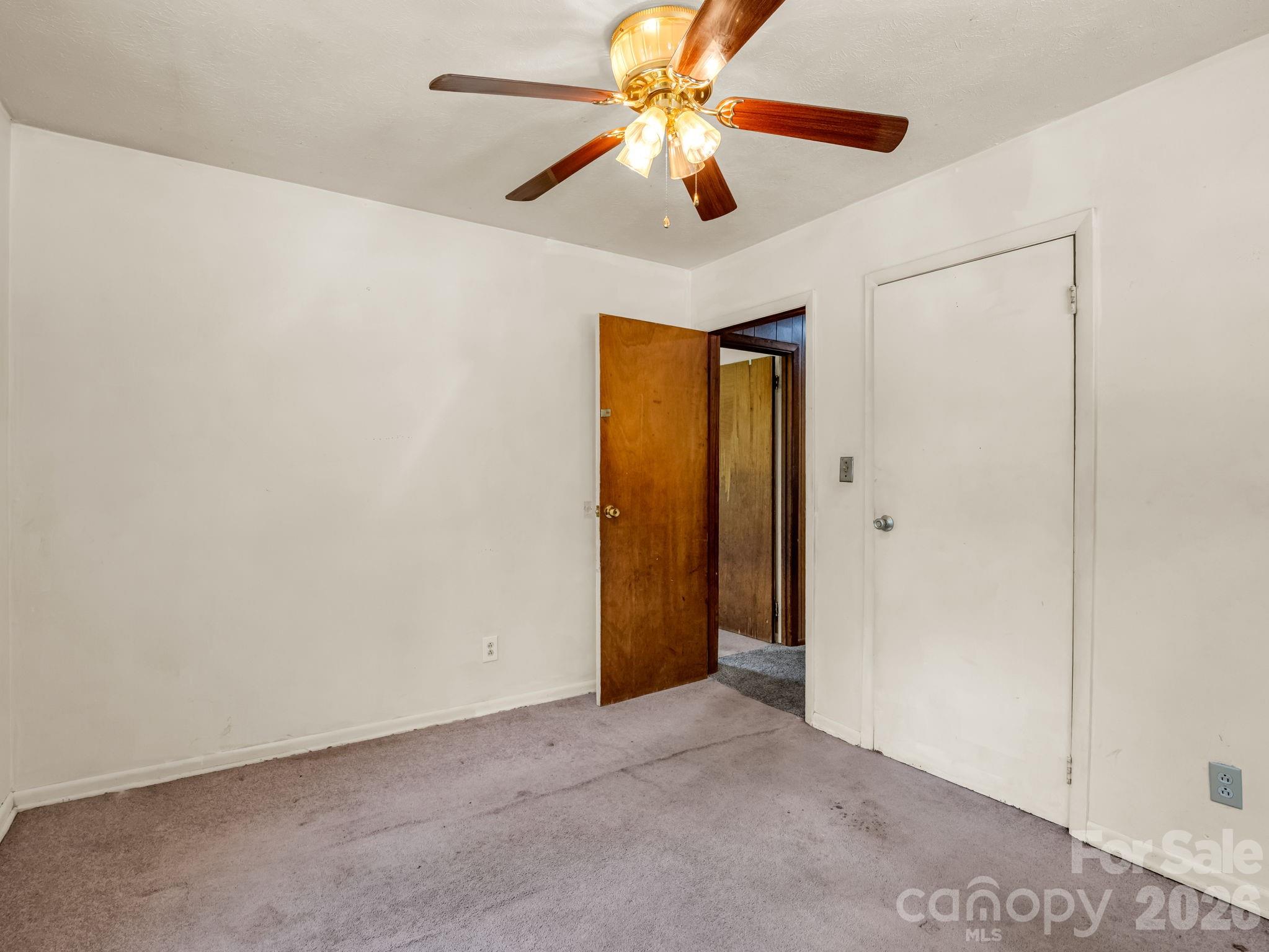 135 Jordan Road — Swannanoa