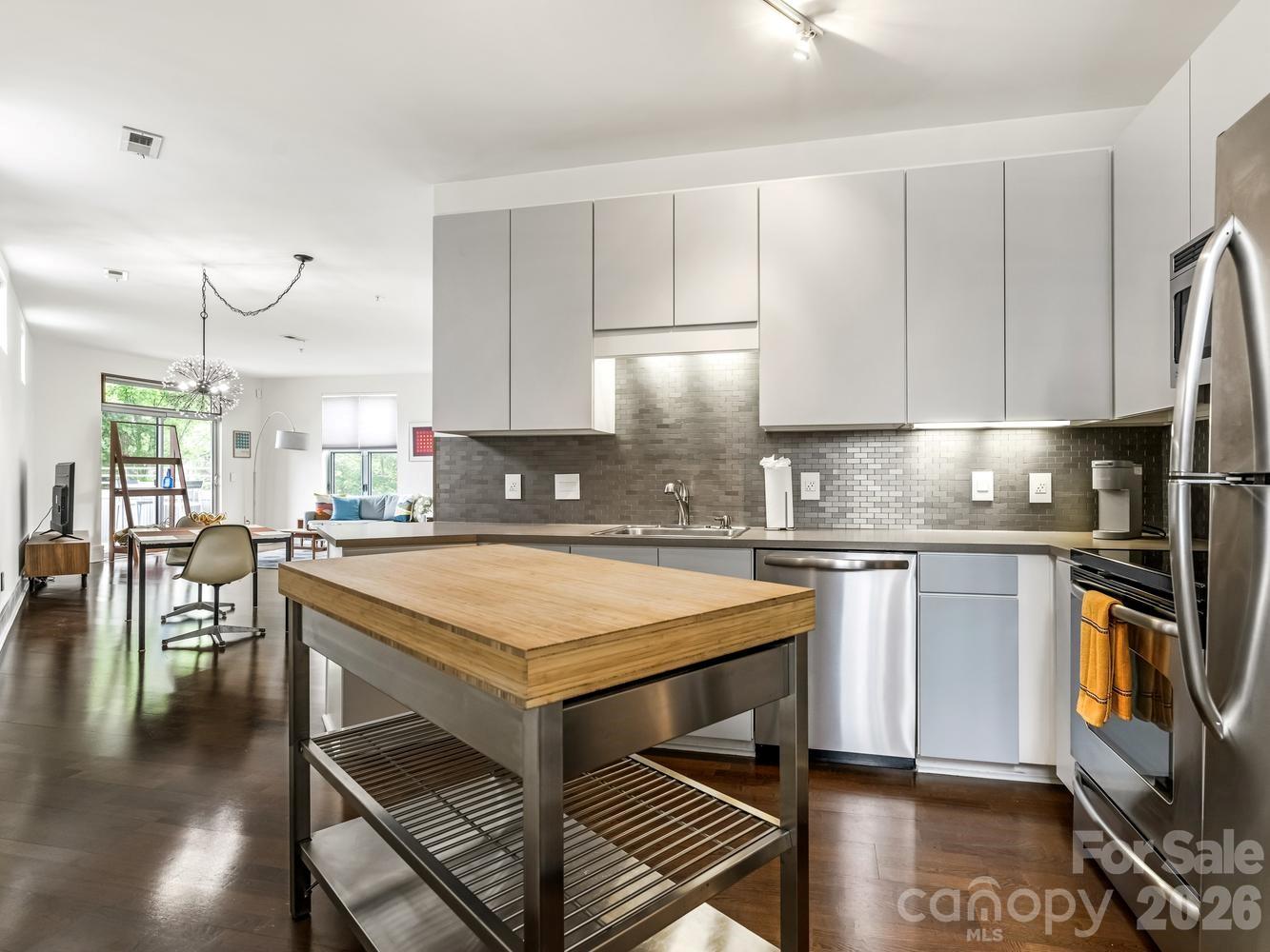 1600 Fulton Avenue #206 — Charlotte