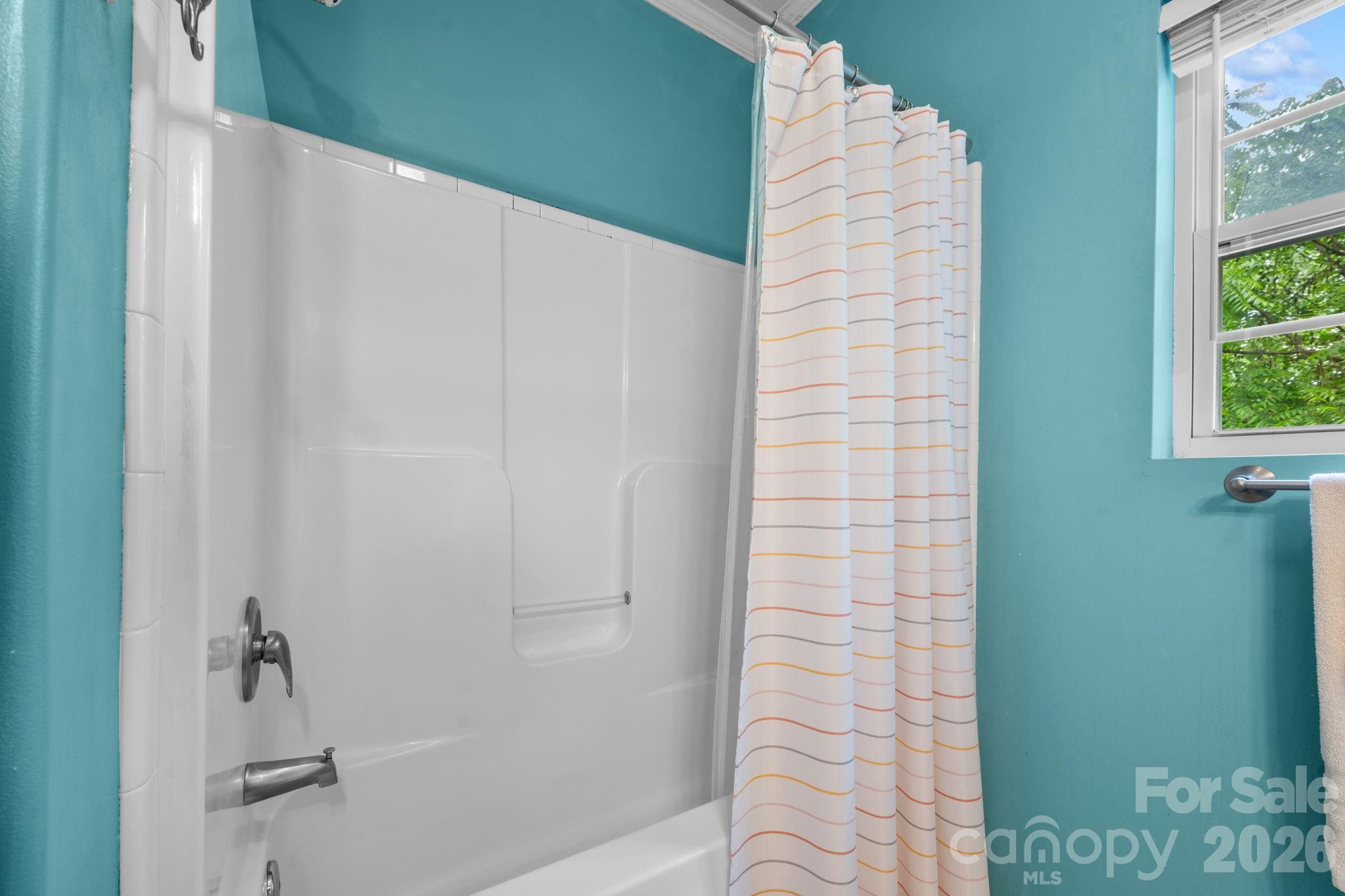 163 Longview Drive — Hendersonville