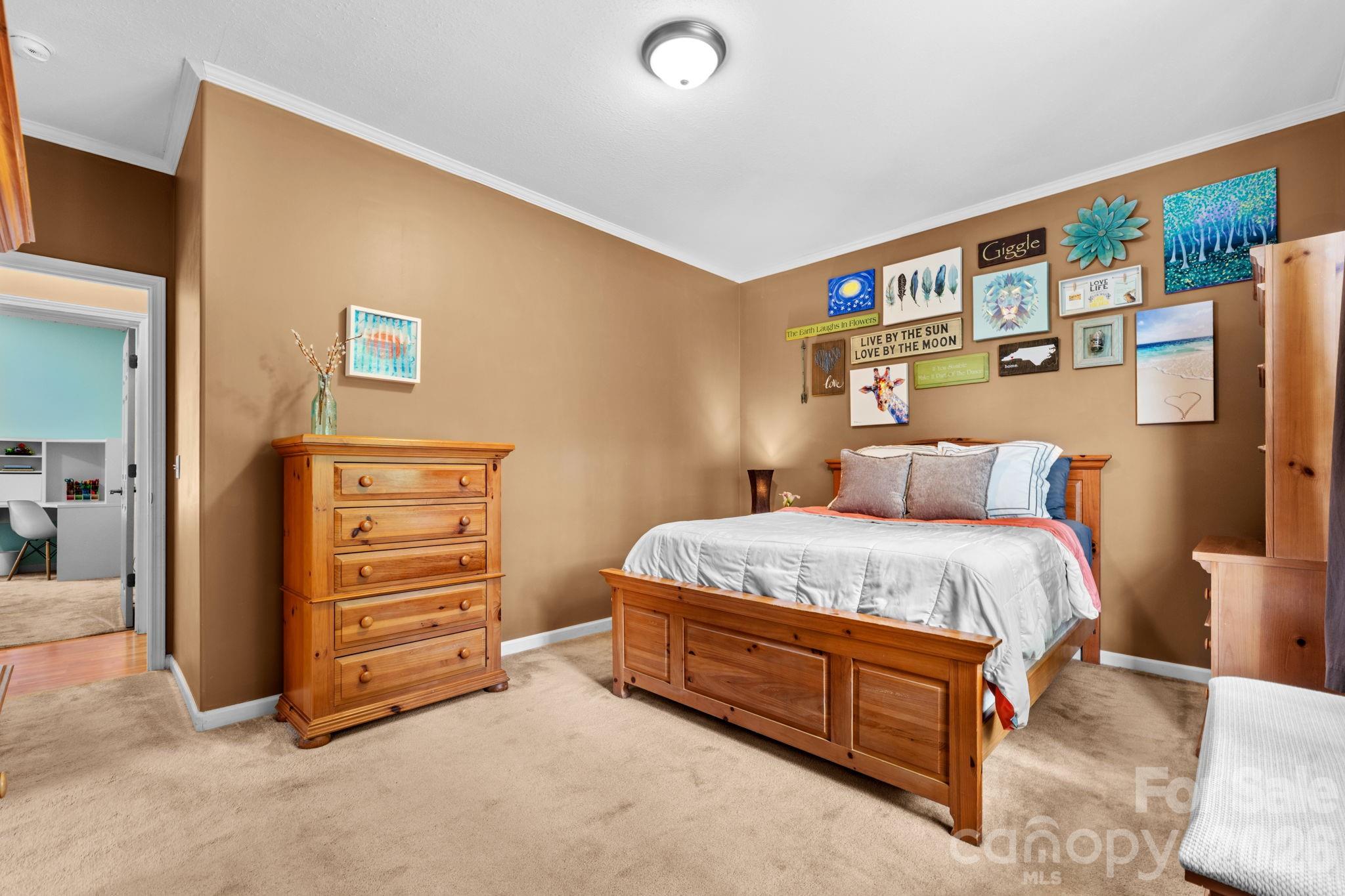 163 Longview Drive — Hendersonville