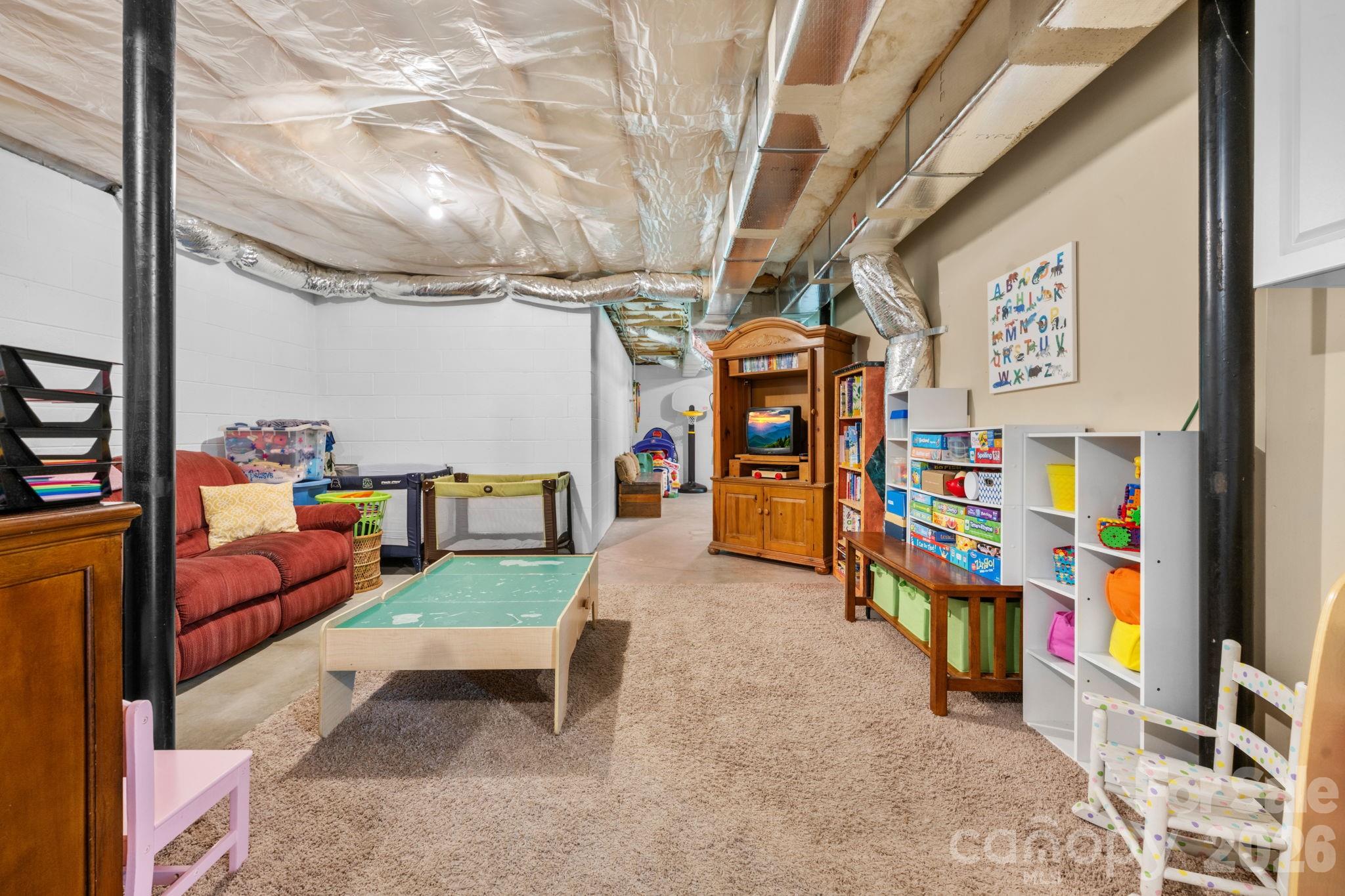 163 Longview Drive — Hendersonville
