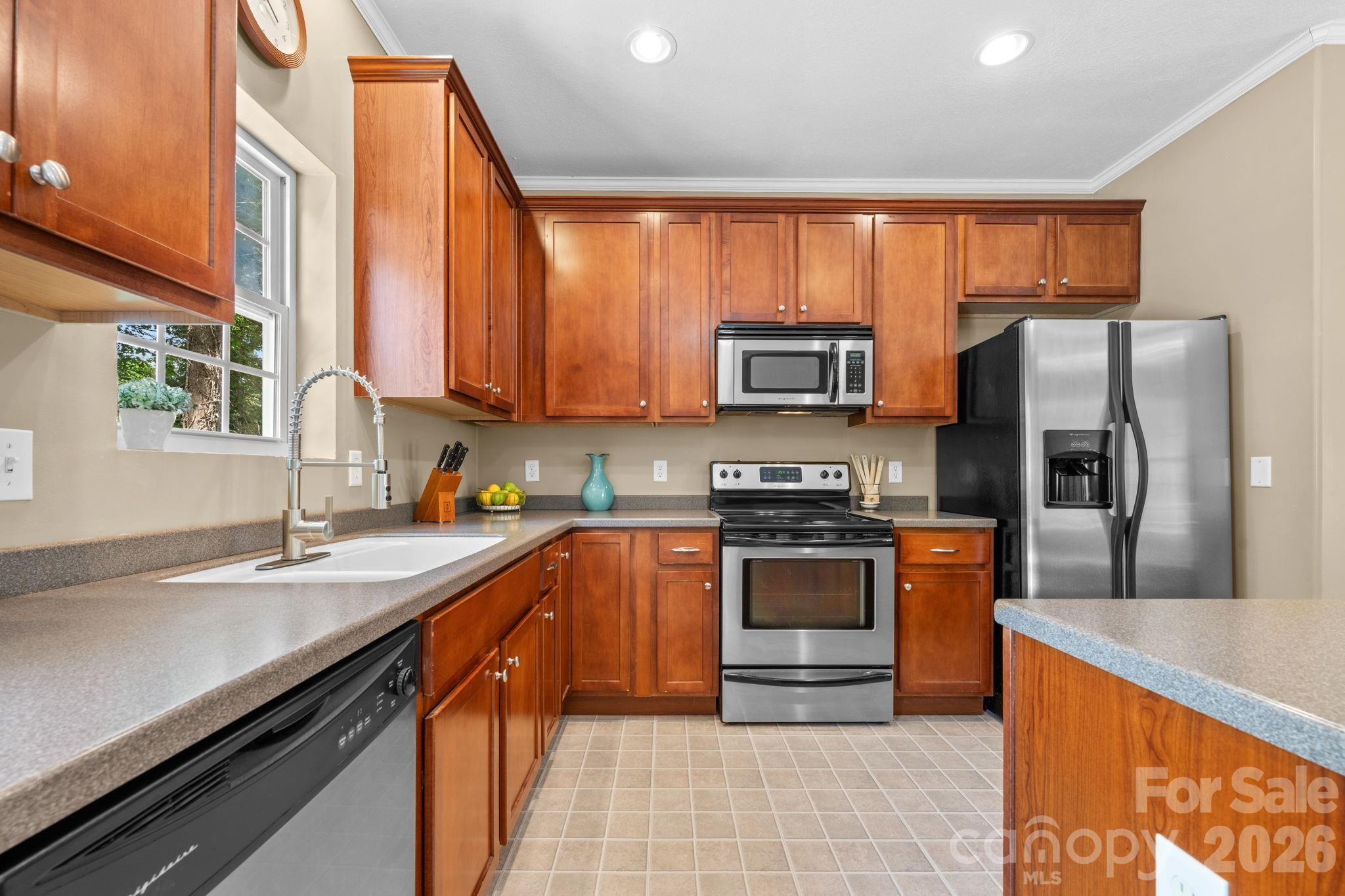 163 Longview Drive — Hendersonville