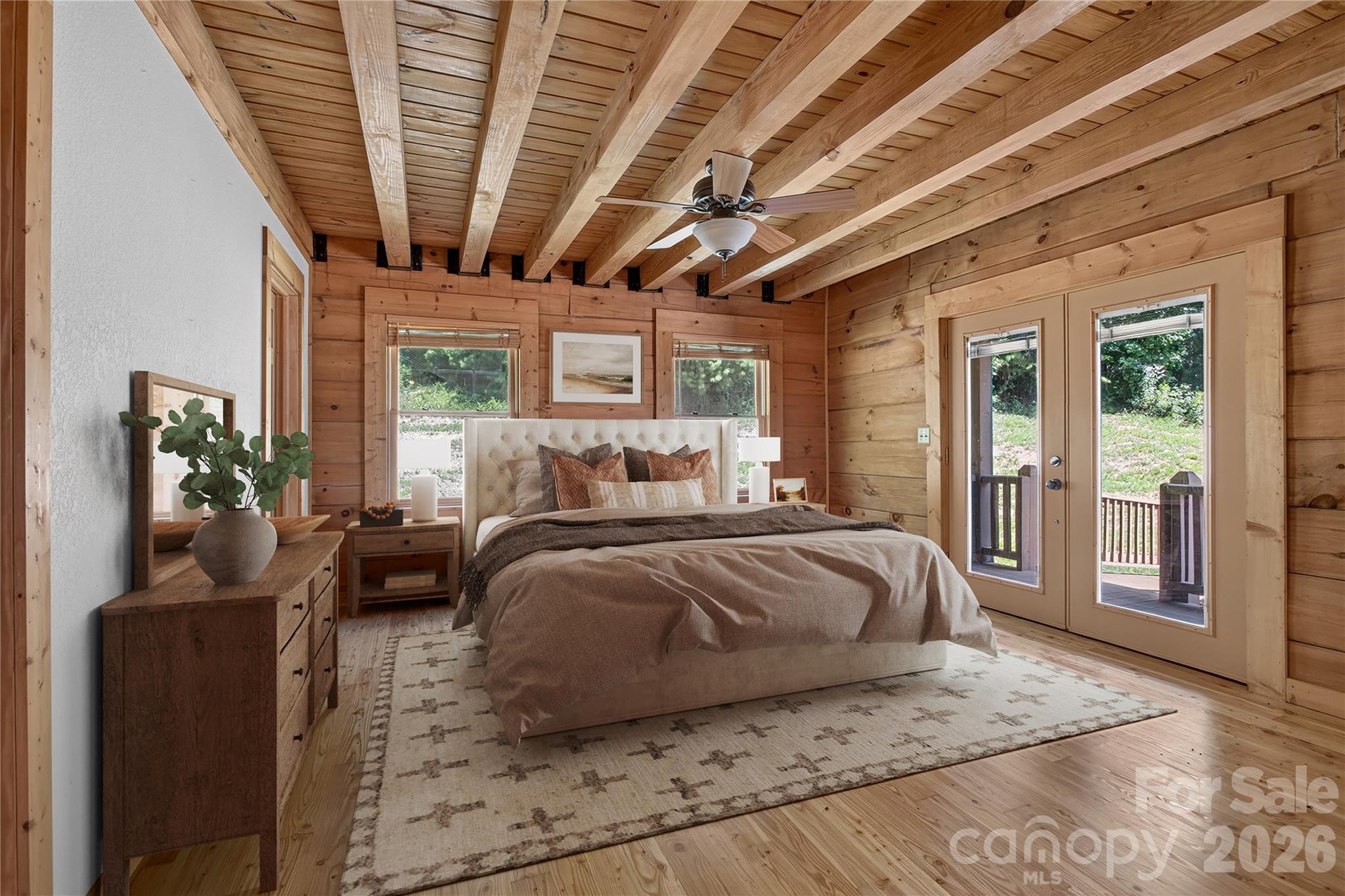 335 Whites Lake Boulevard — Saluda