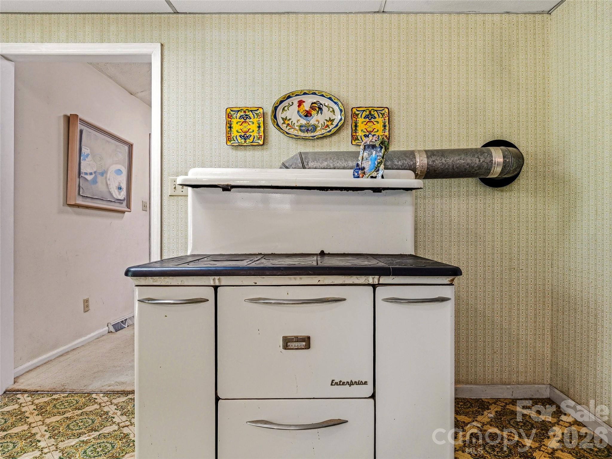 52 Chapel Hill Church Road — Asheville