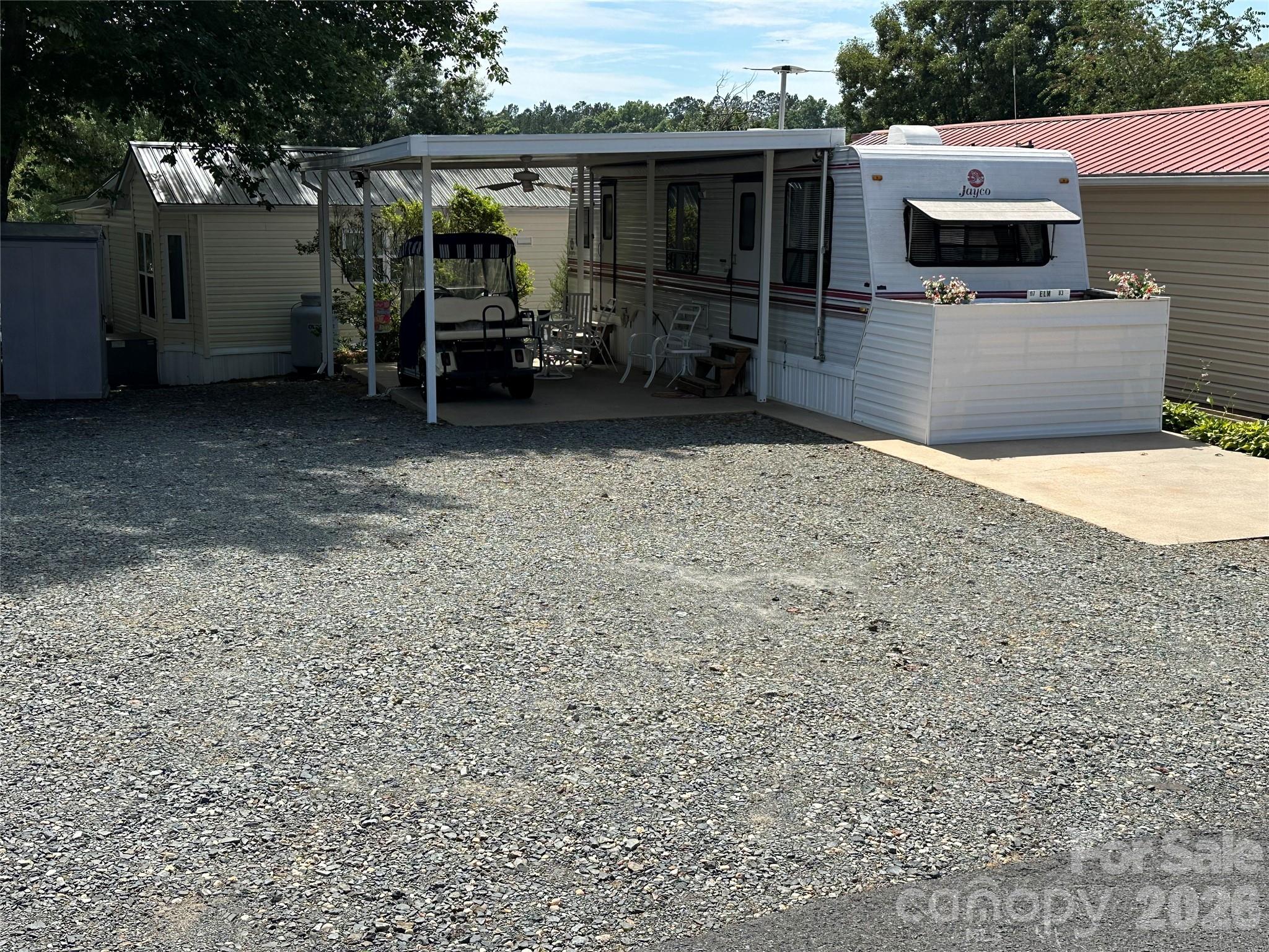 117 Elm Street — New London