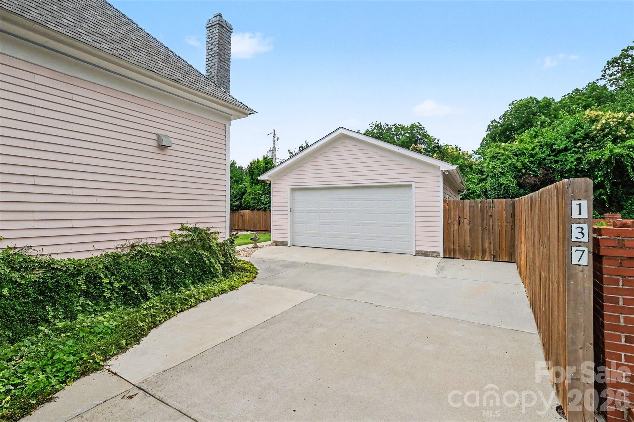 137 Reid Street — Rock Hill