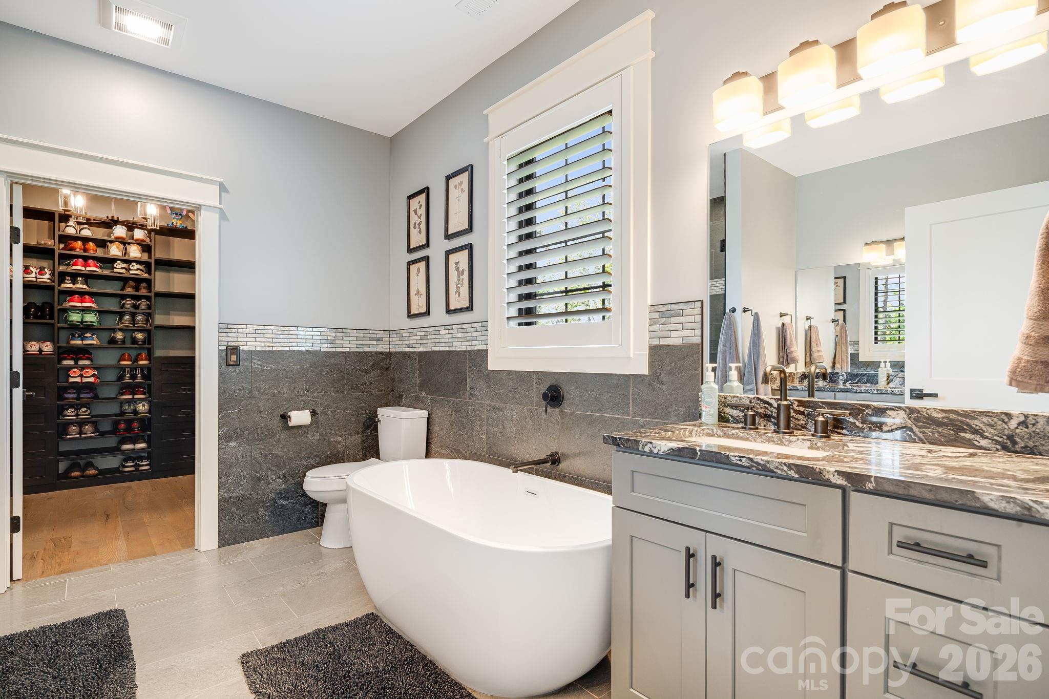163 Northview Drive — Hendersonville