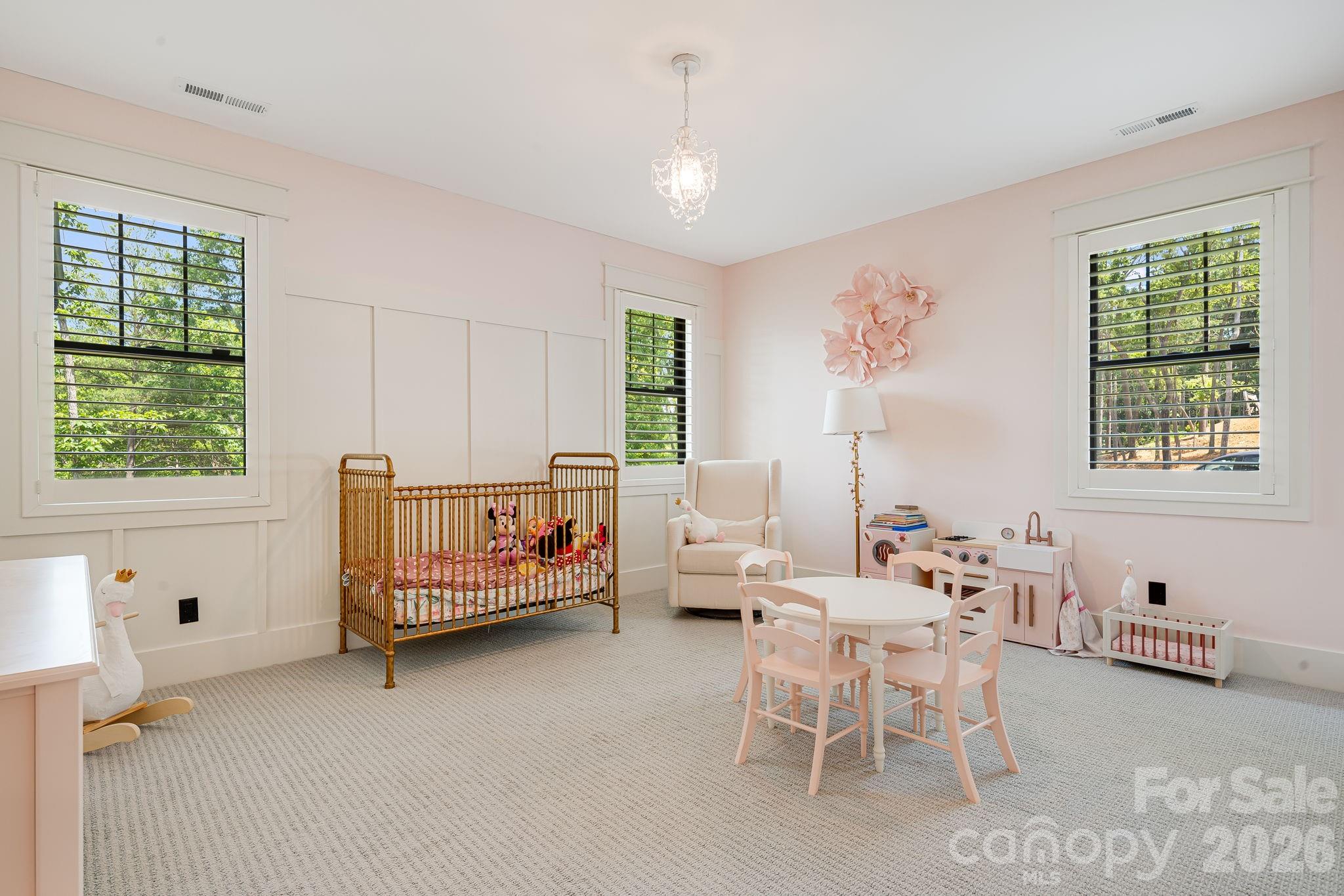 163 Northview Drive — Hendersonville