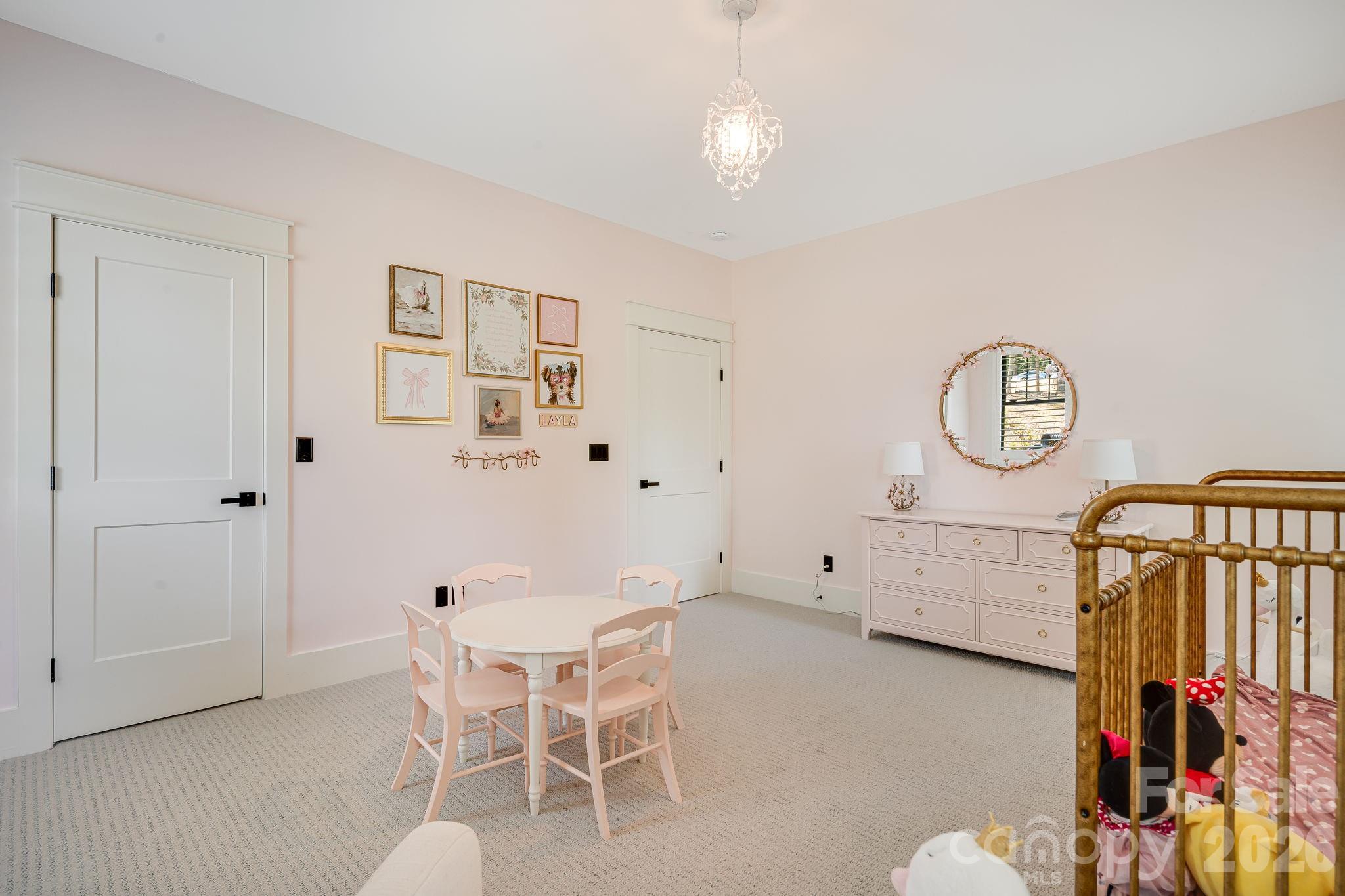 163 Northview Drive — Hendersonville