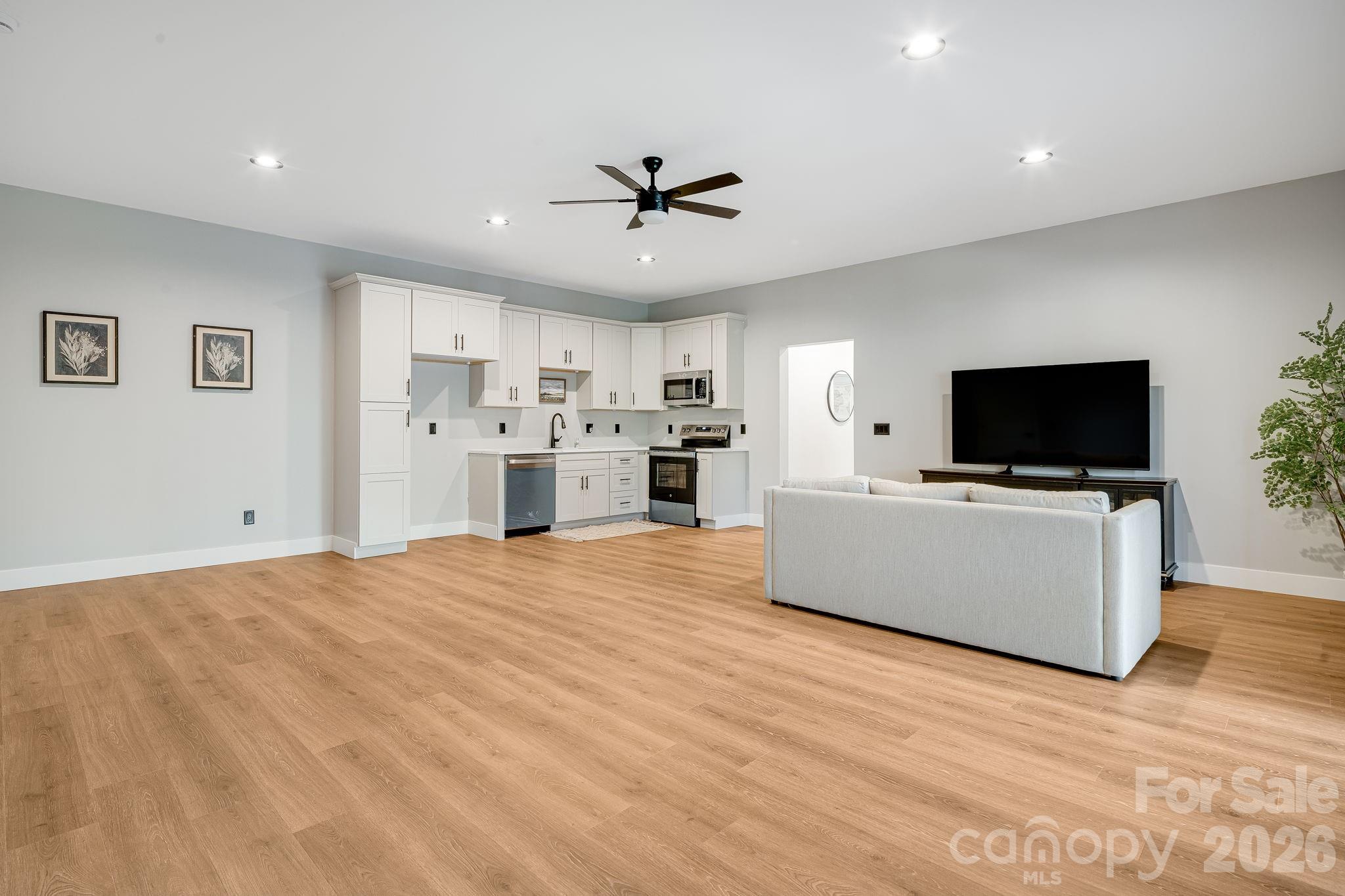 163 Northview Drive — Hendersonville