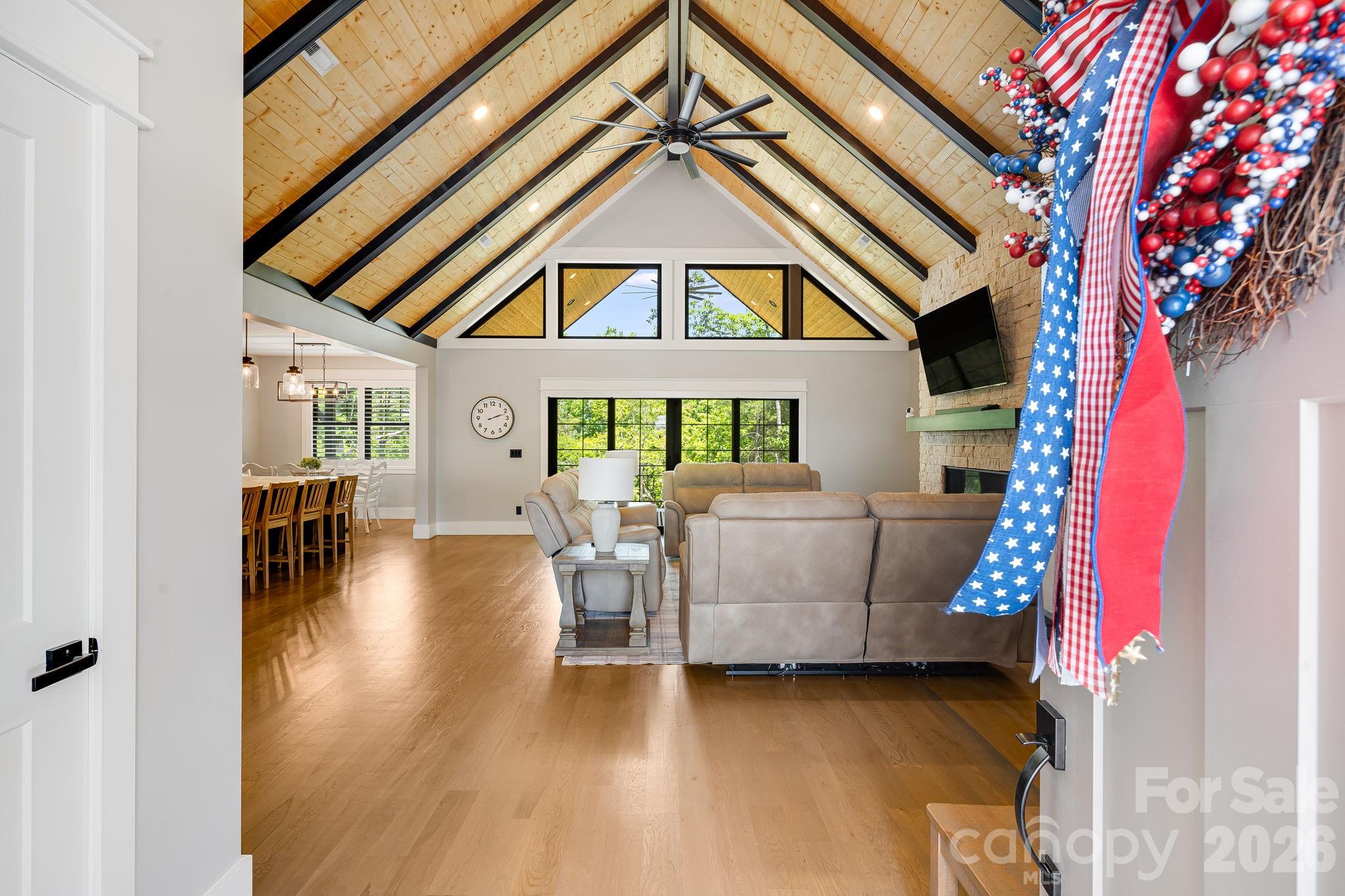 163 Northview Drive — Hendersonville