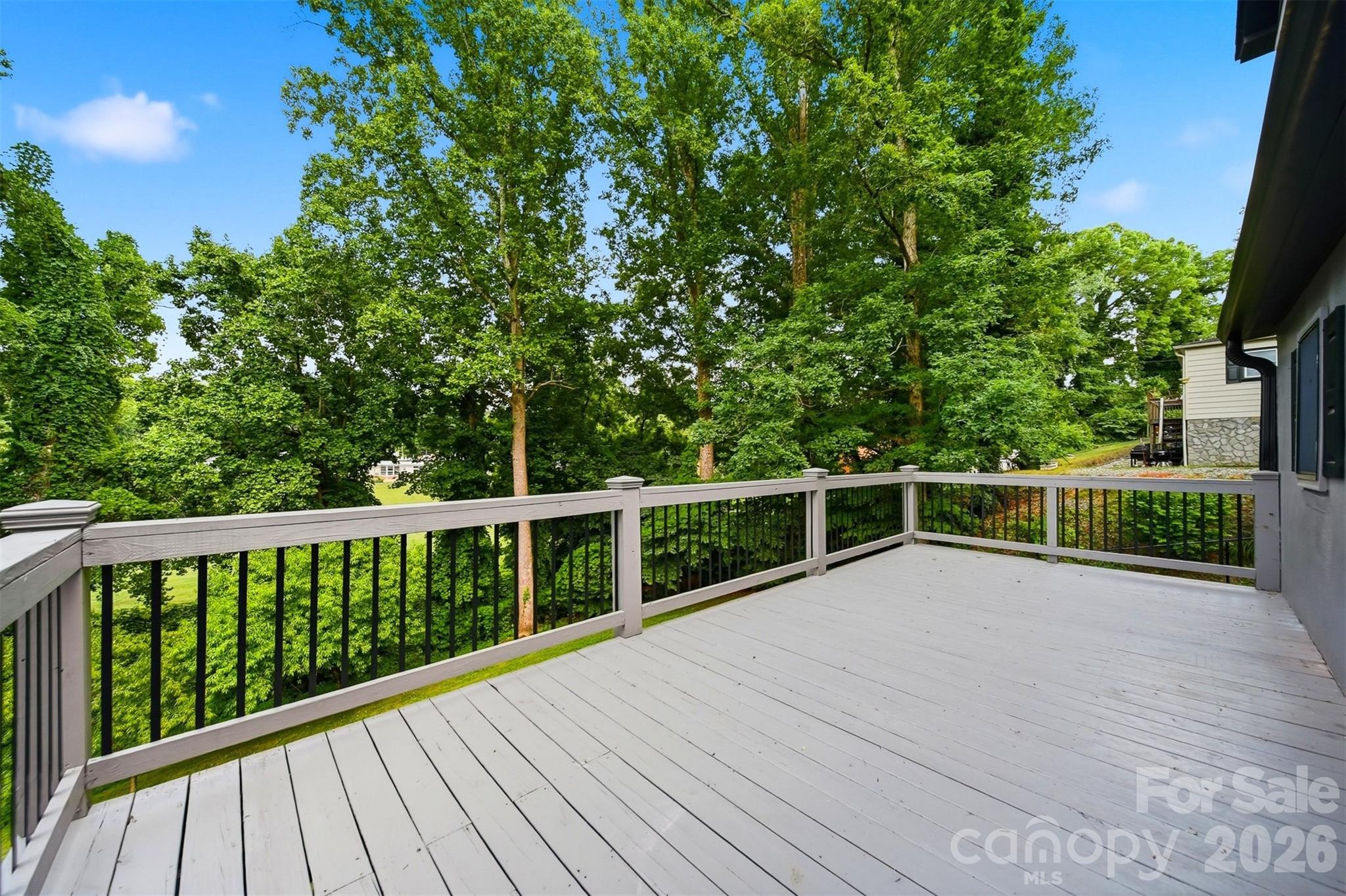 418 Arlington Circle NW — Lenoir