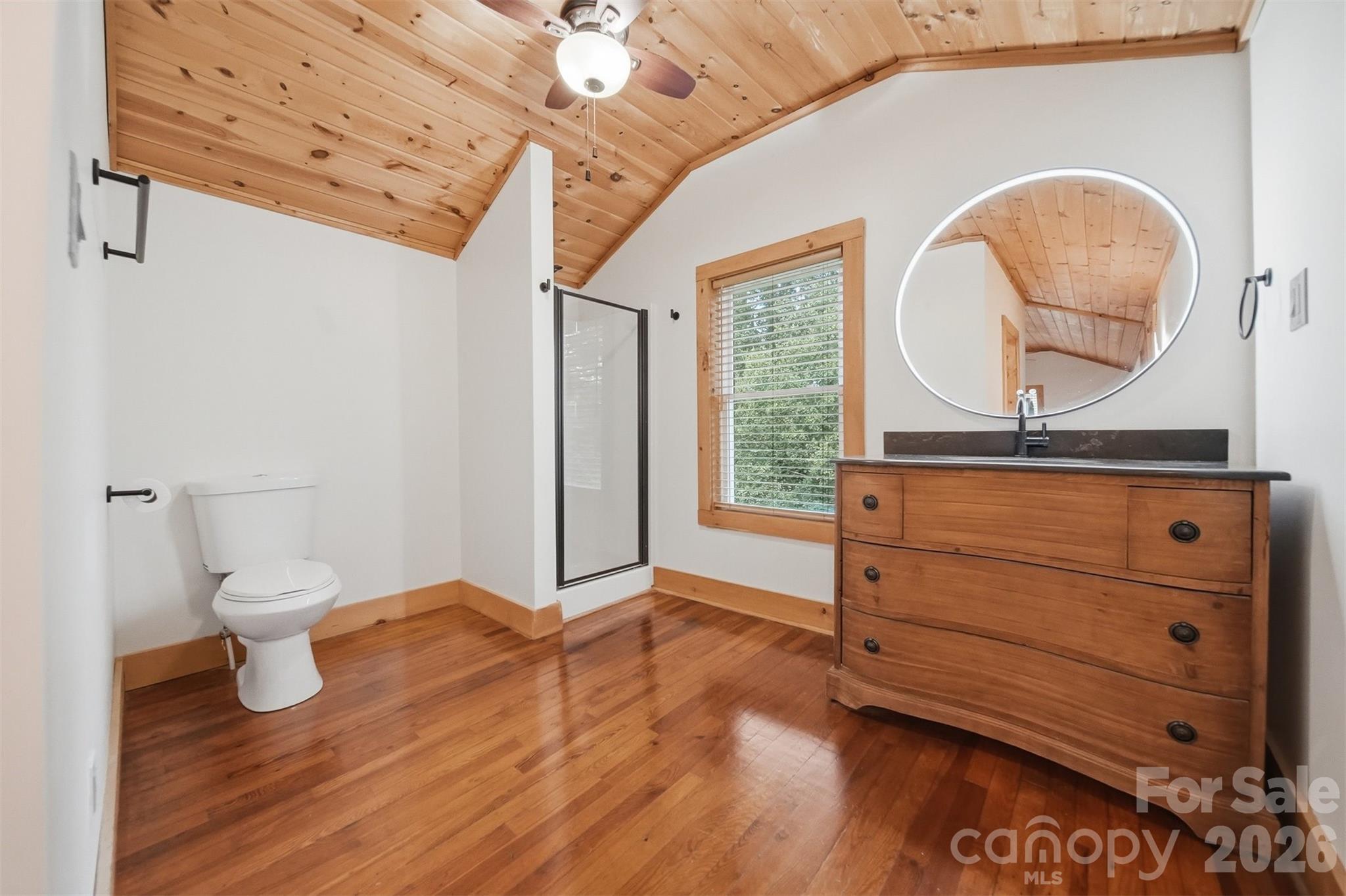 418 Arlington Circle NW — Lenoir