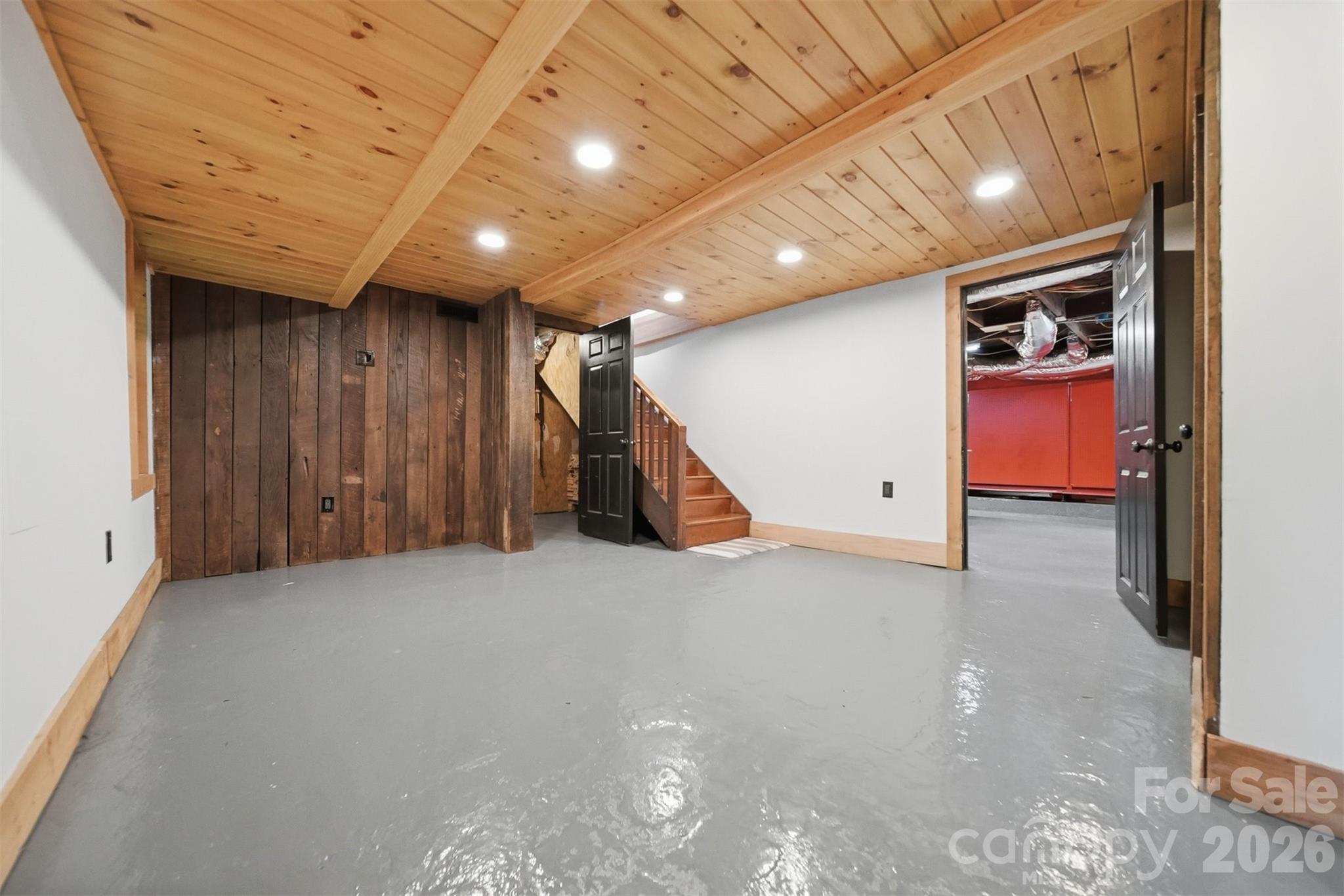 418 Arlington Circle NW — Lenoir