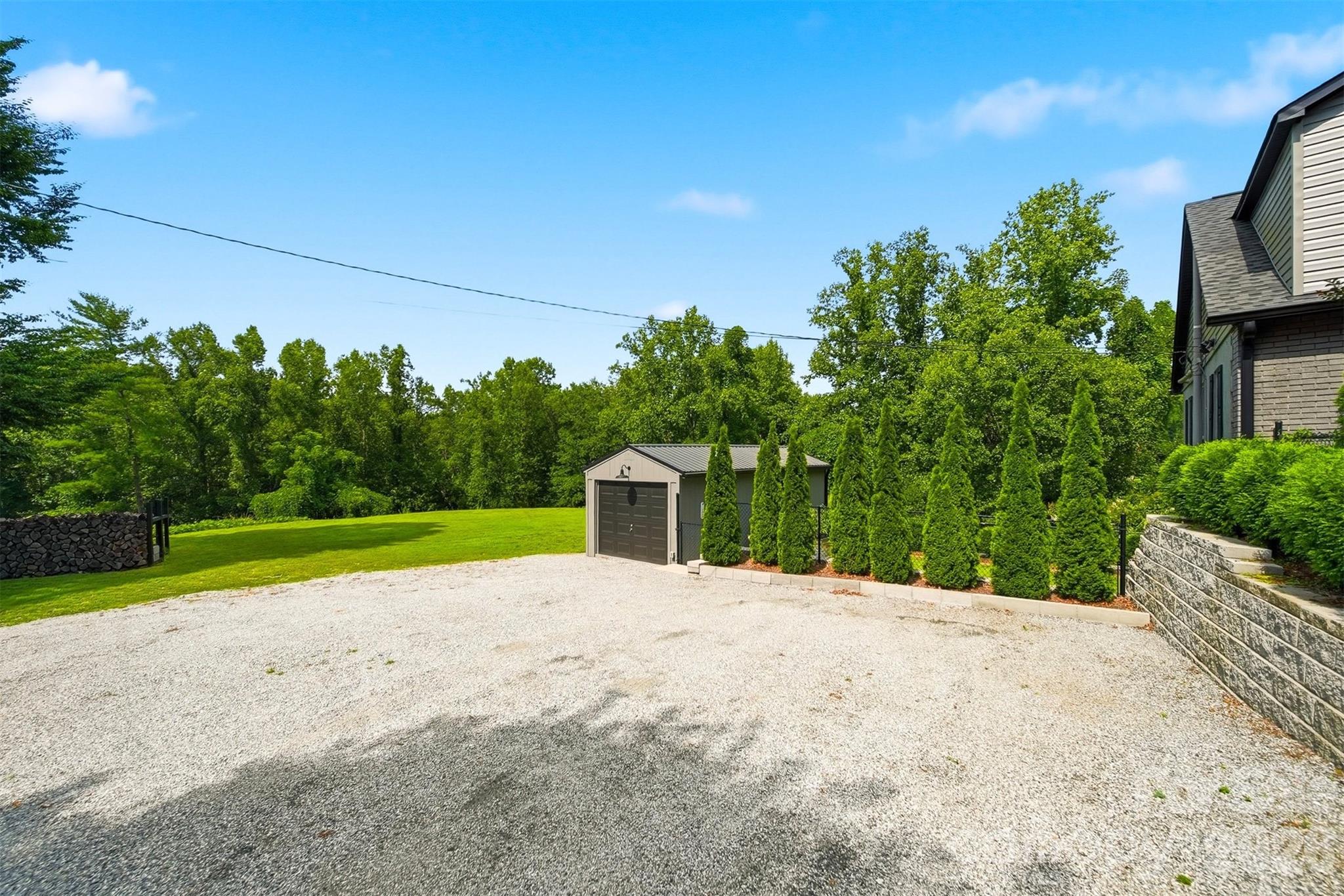 418 Arlington Circle NW — Lenoir