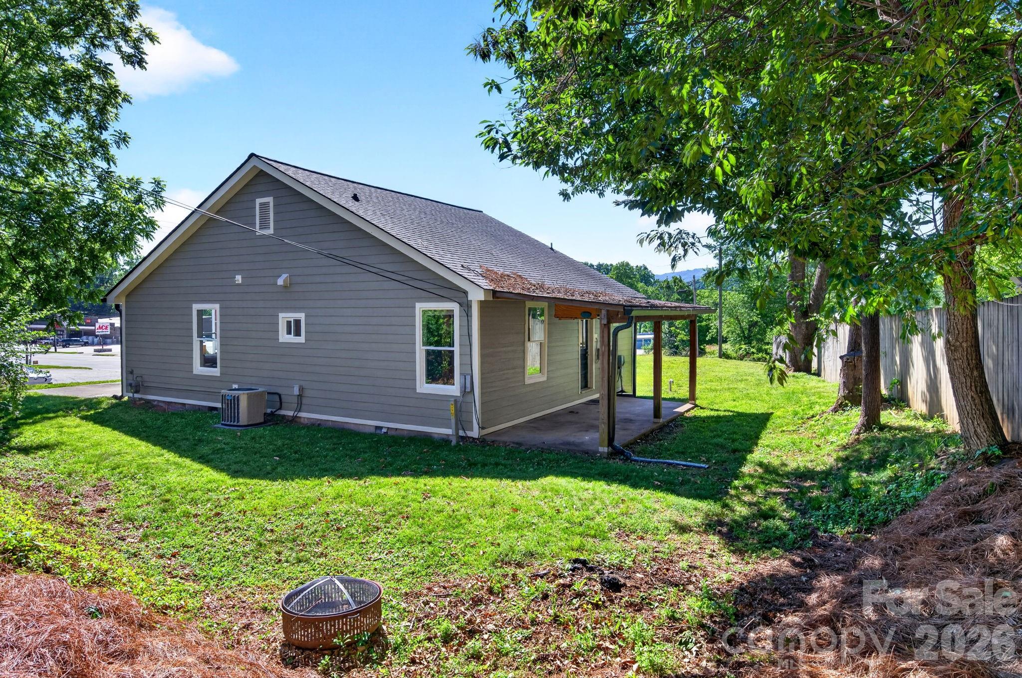 440 Carolina Avenue — Brevard