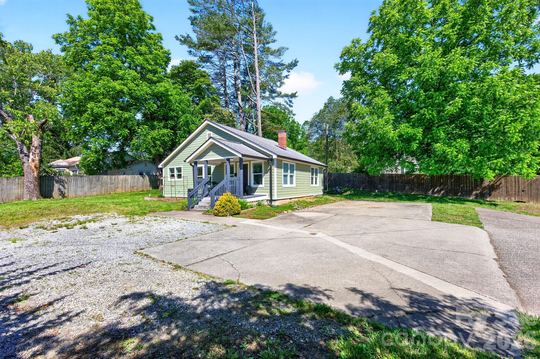 440 Carolina Avenue — Brevard