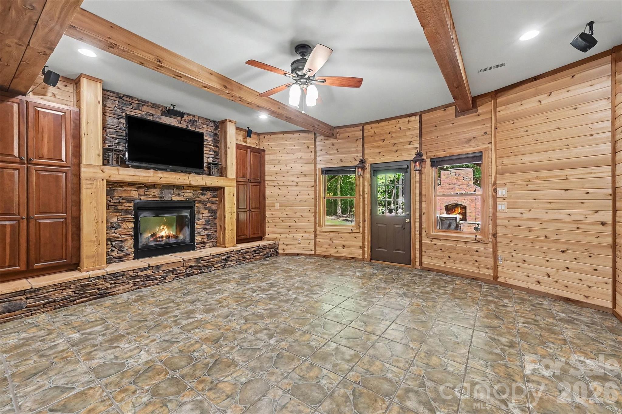 2110 Highland Forest Drive — Marvin
