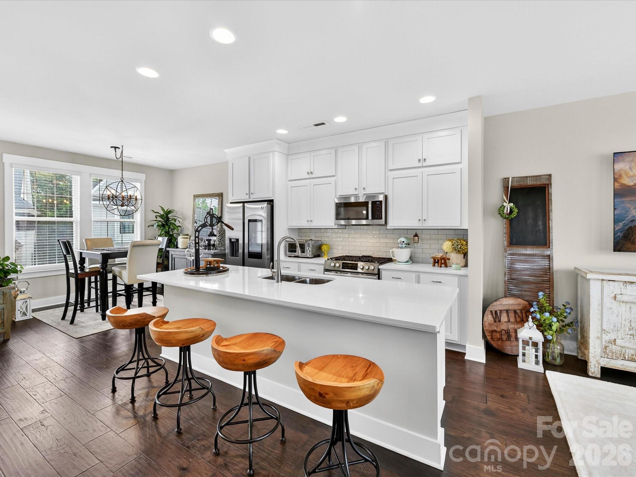546 Amalfi Drive — Davidson