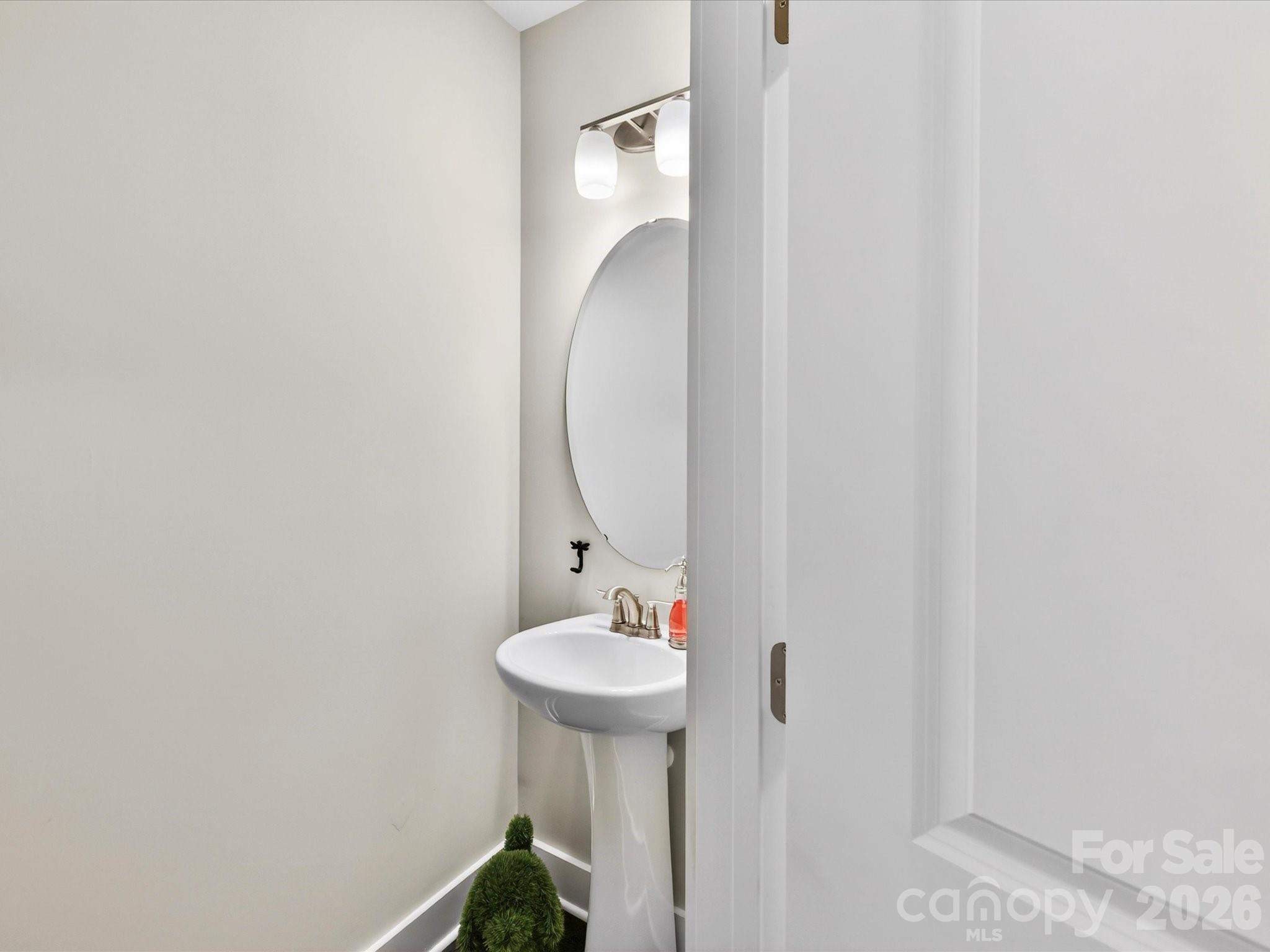 546 Amalfi Drive — Davidson