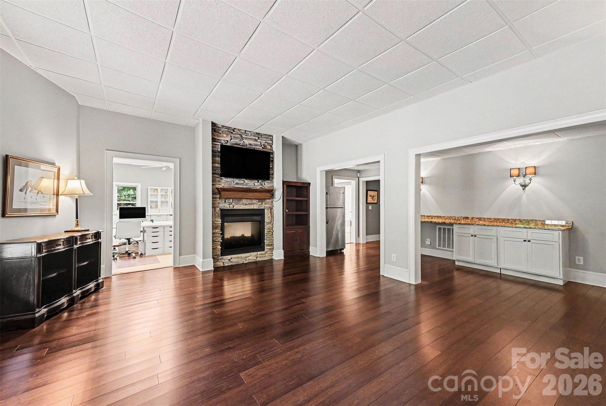 2216 Highland Forest Drive — Marvin