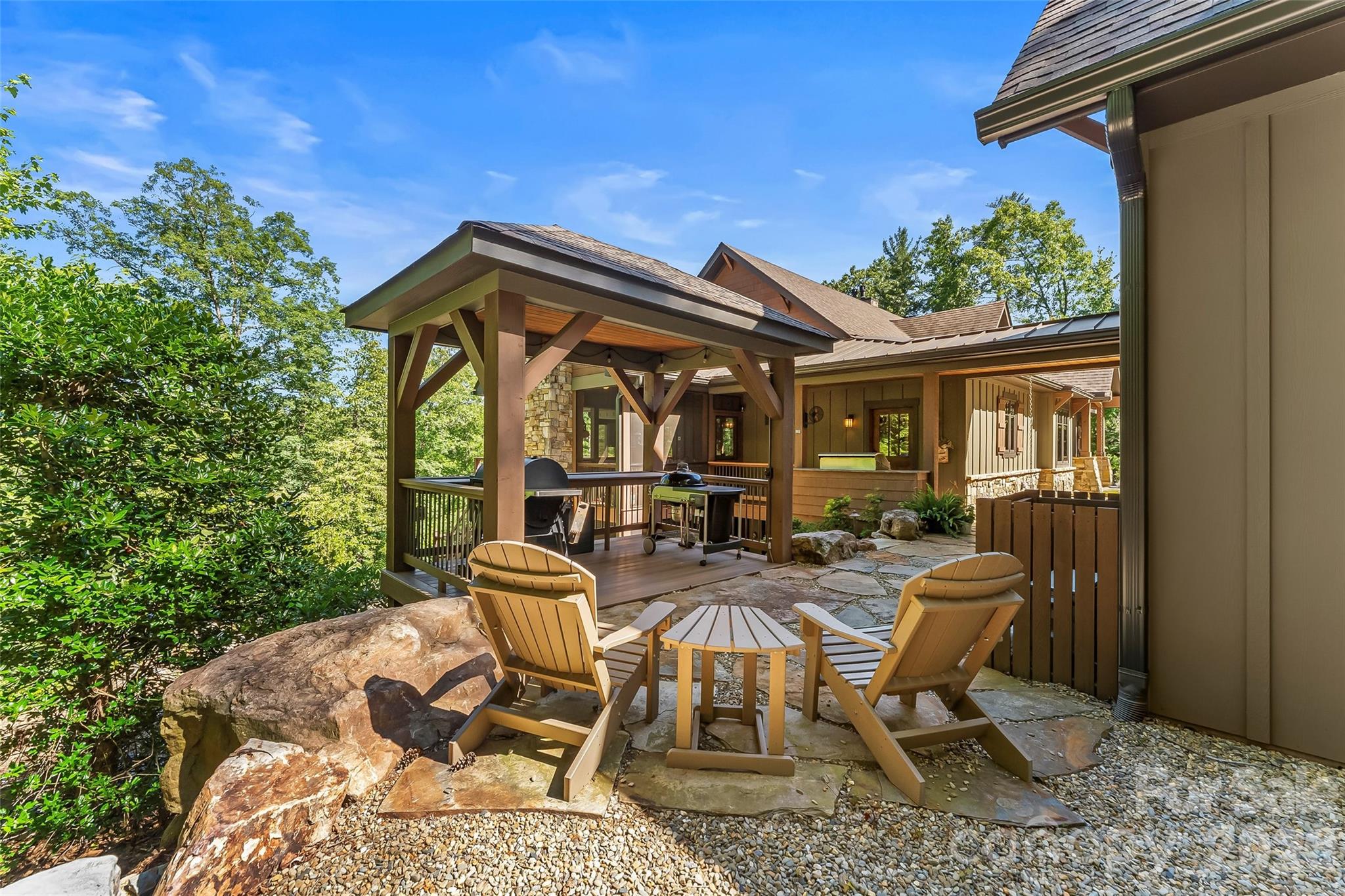 2087 Firestone Trail — Nebo