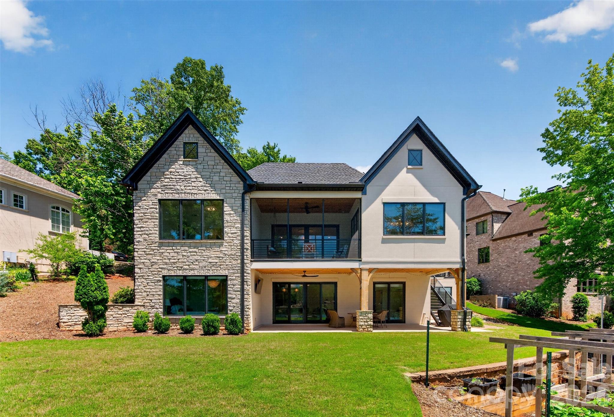 3252 Ashwood Park Drive #288 — Belmont