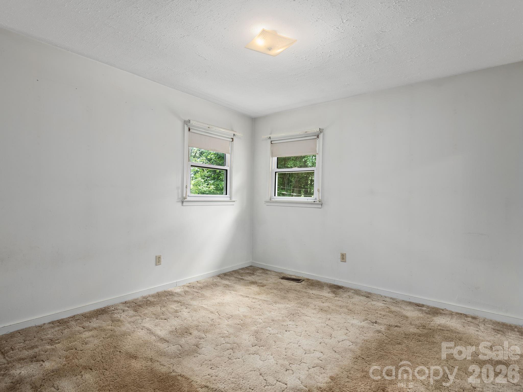 807 N Cherokee Avenue — Black Mountain