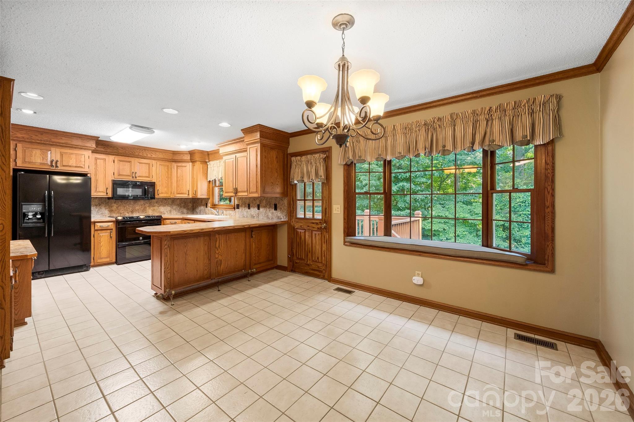 2410 Sandlewood Drive — Gastonia