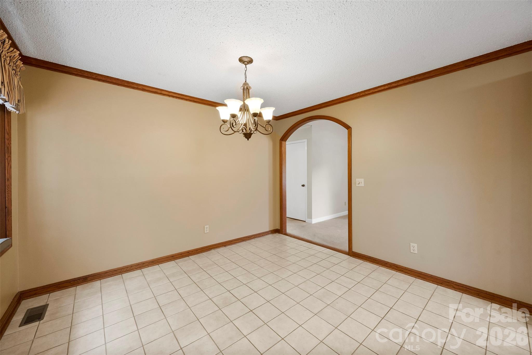 2410 Sandlewood Drive — Gastonia